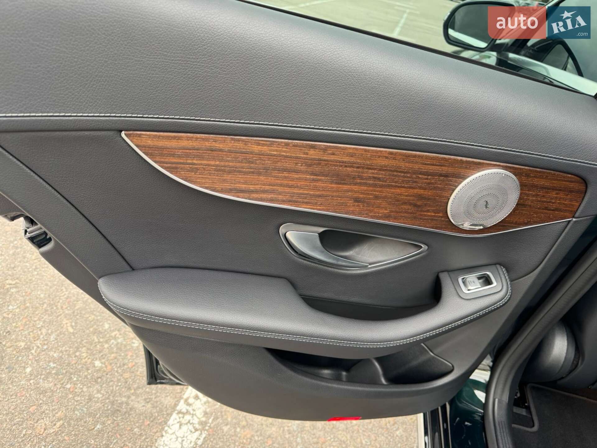 Mercedes-Benz C-Class 2019 VIN WDDWF1FB1KR437663 фото оголошення 29 з 45