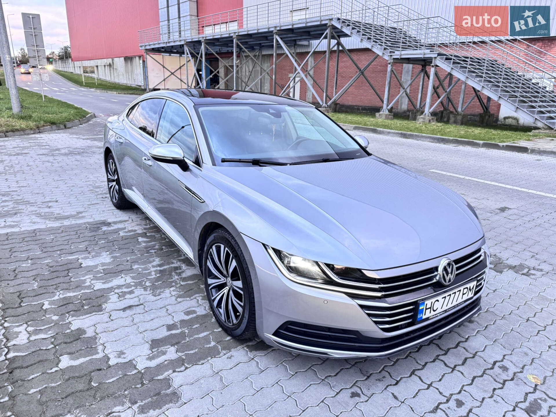 Volkswagen Arteon 2018 VIN WVWZZZ3HZJE517182 фото оголошення 12 з 20