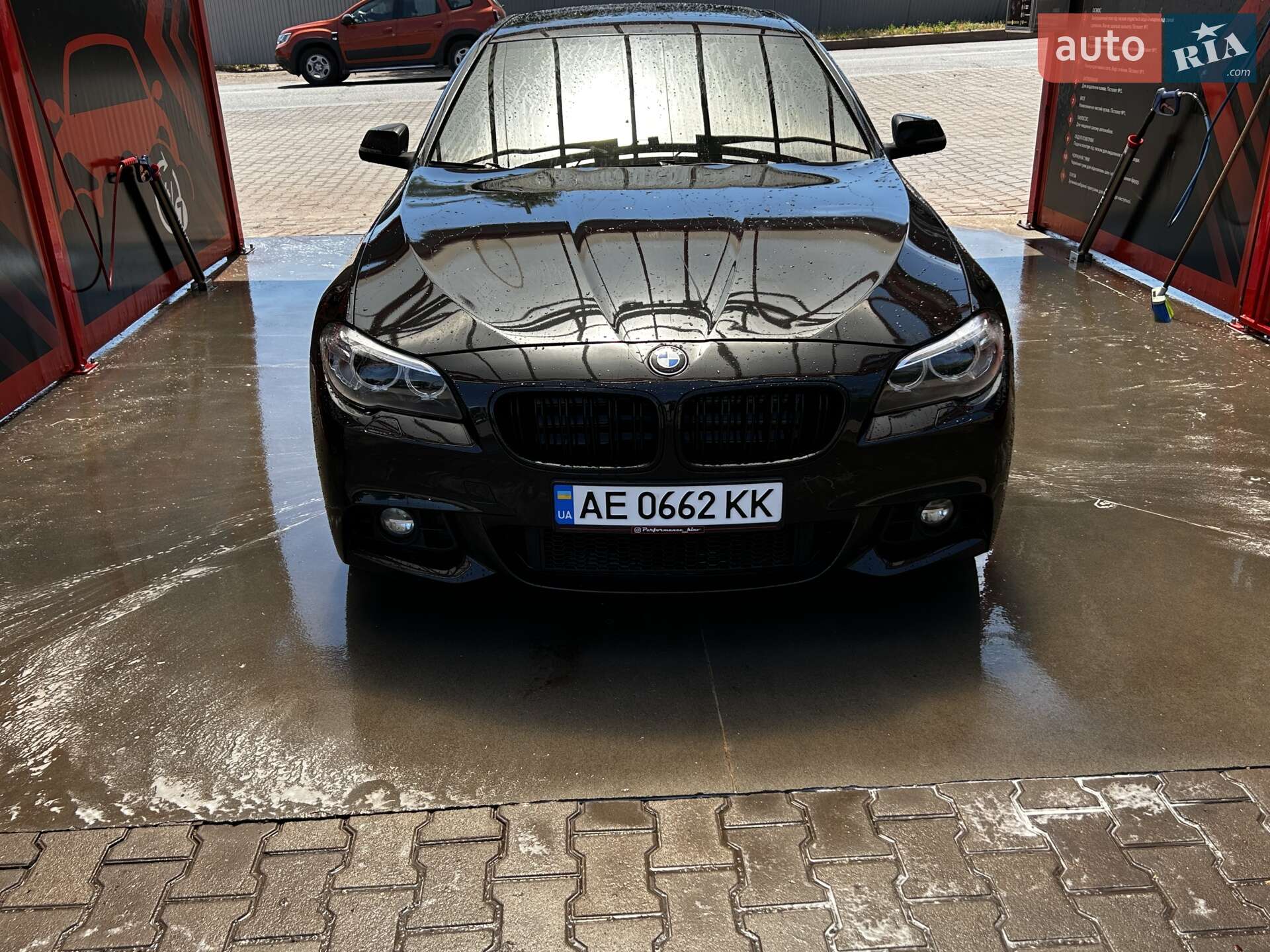 BMW 5 Series 2016 VIN WBA5A5C59GG351057 фото оголошення 7 з 18