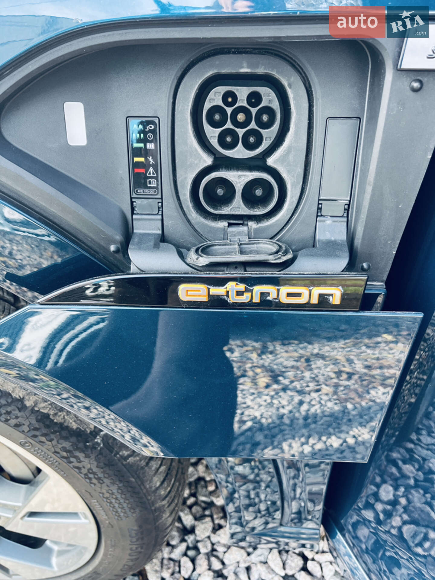 Audi e-tron 2019 VIN WAUZZZGE6LB006815 фото оголошення 19 з 38