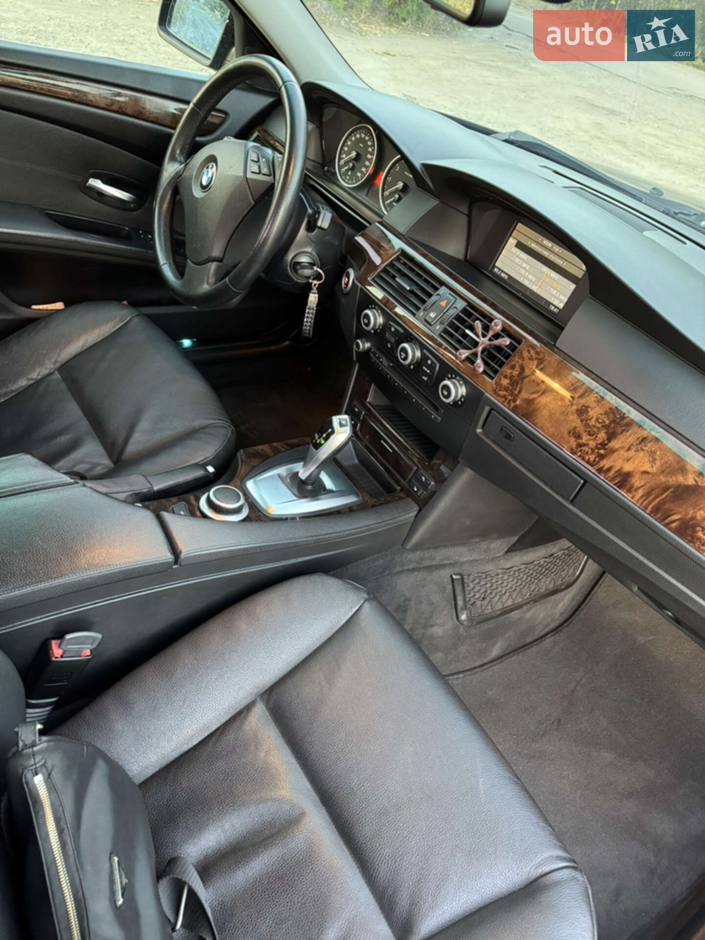 BMW 5 Series 2008 VIN WBANU11090CW42131 фото оголошення 5 з 7