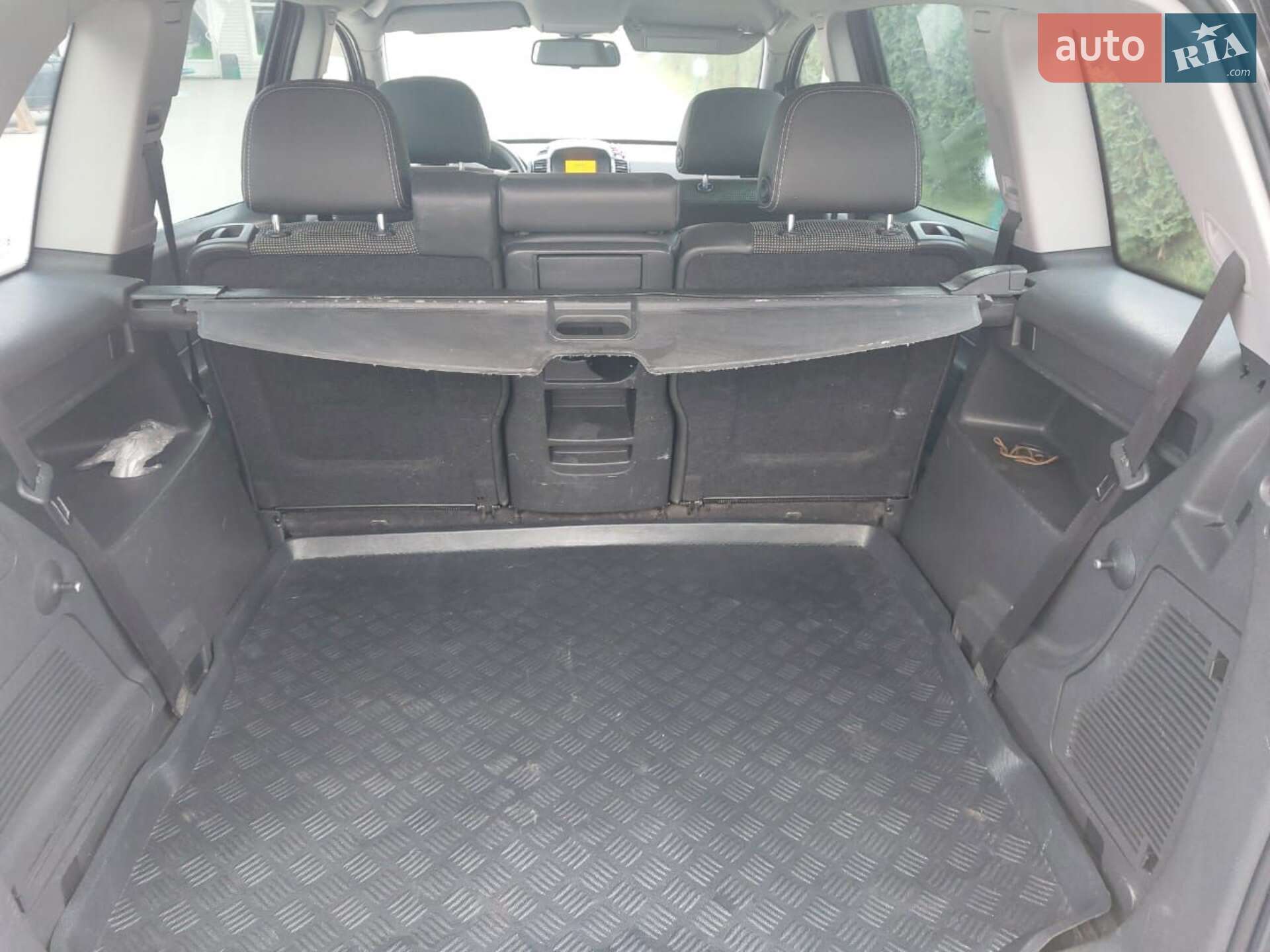 Opel Zafira 2010 VIN W0L0AHM75B2019236 фото оголошення 4 з 16