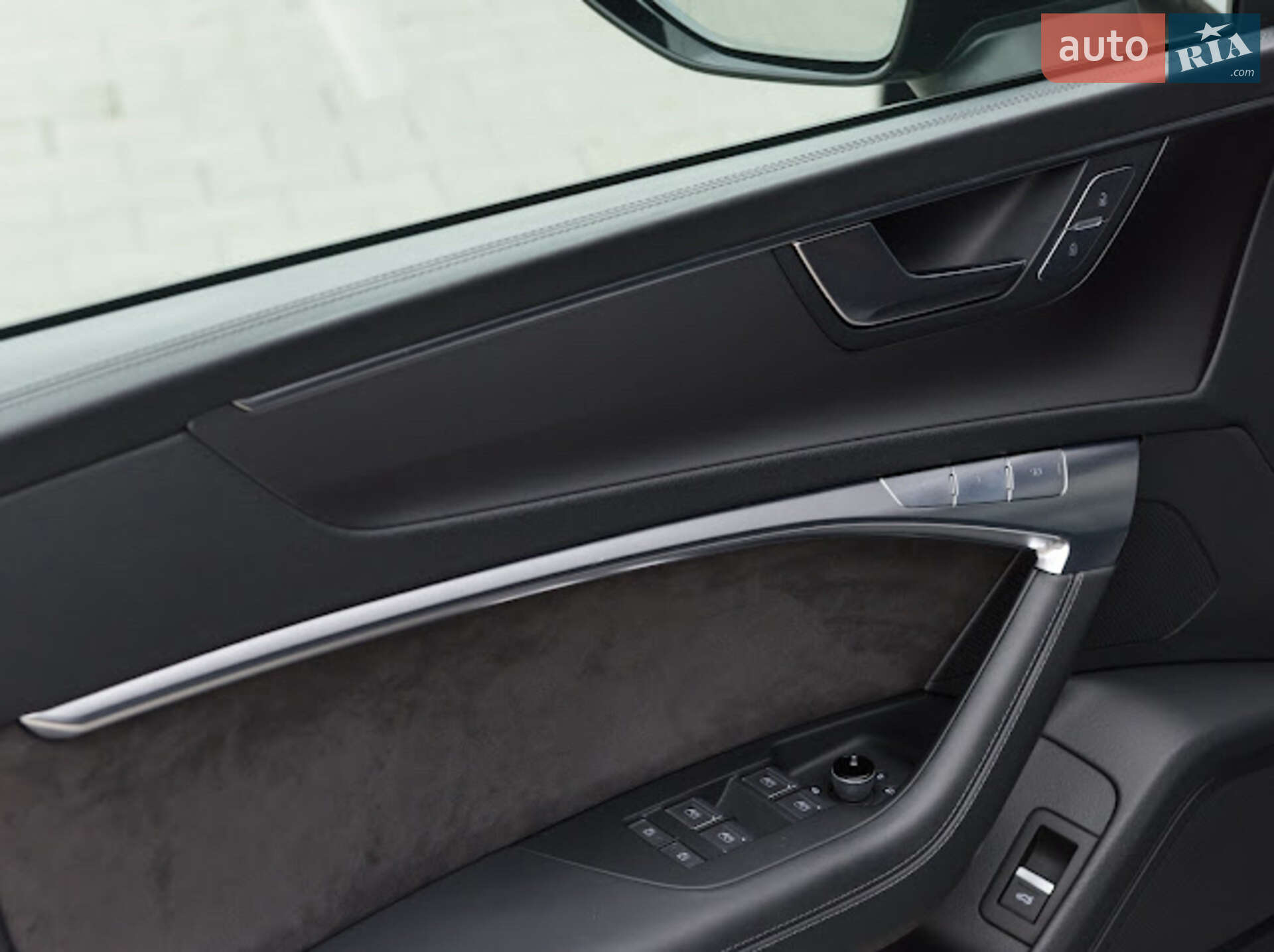Audi A7 Sportback 2018 VIN WAUZZZF24KN010026 фото оголошення 11 з 30