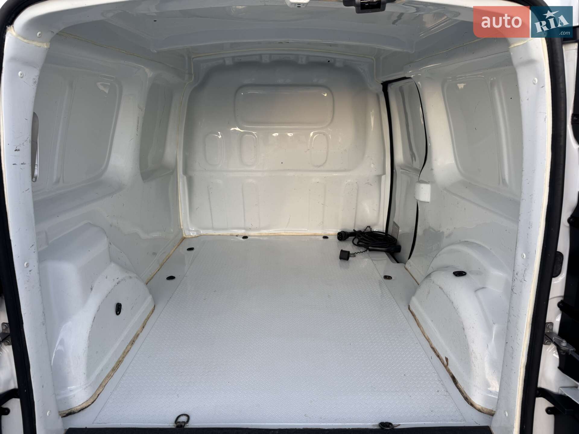 Renault Kangoo 2018 VIN VF1FW51H159963192 фото оголошення 5 з 36