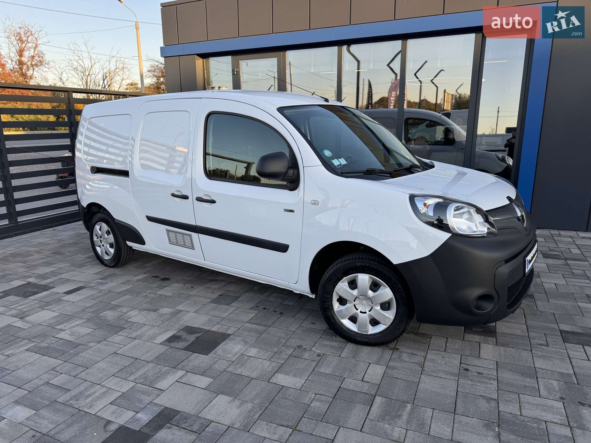 Renault Kangoo 2018 VIN VF1FW51H159963192 фото оголошення 6 з 36