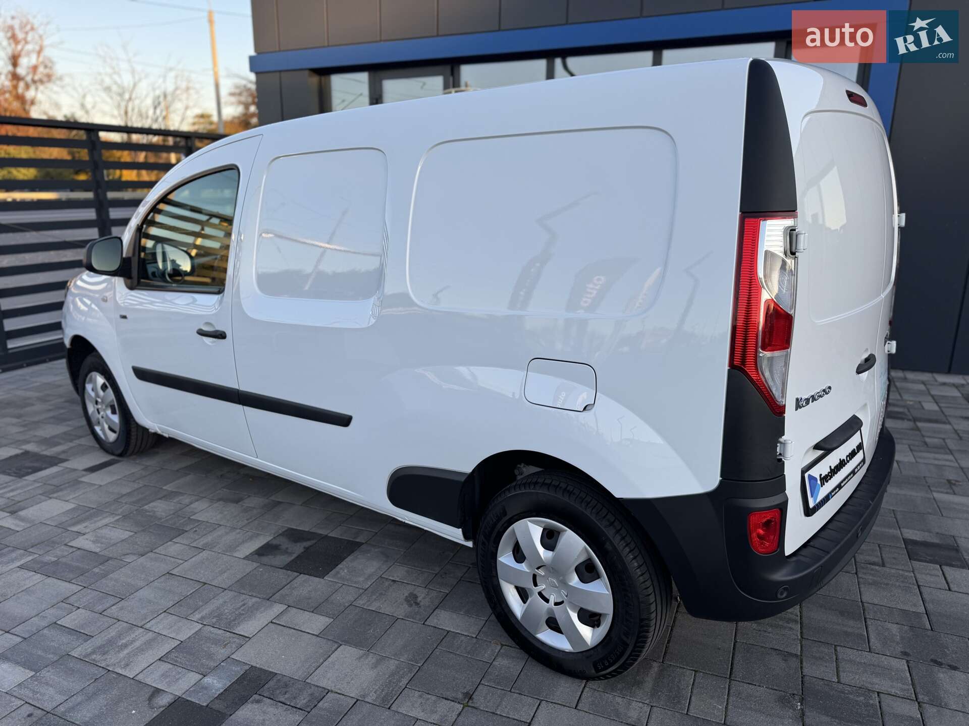 Renault Kangoo 2018 VIN VF1FW51H159963192 фото оголошення 10 з 36
