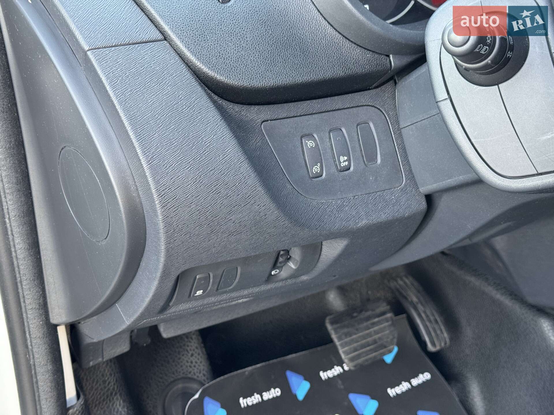 Renault Kangoo 2018 VIN VF1FW51H159963192 фото оголошення 16 з 36