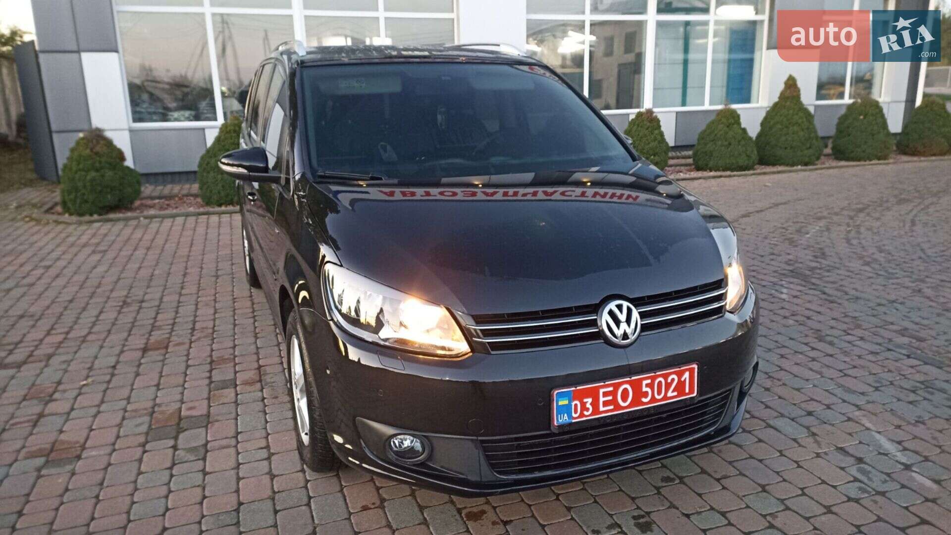 Volkswagen Touran 2015 VIN WVGZZZ1TZFW046317 фото оголошення 3 з 98
