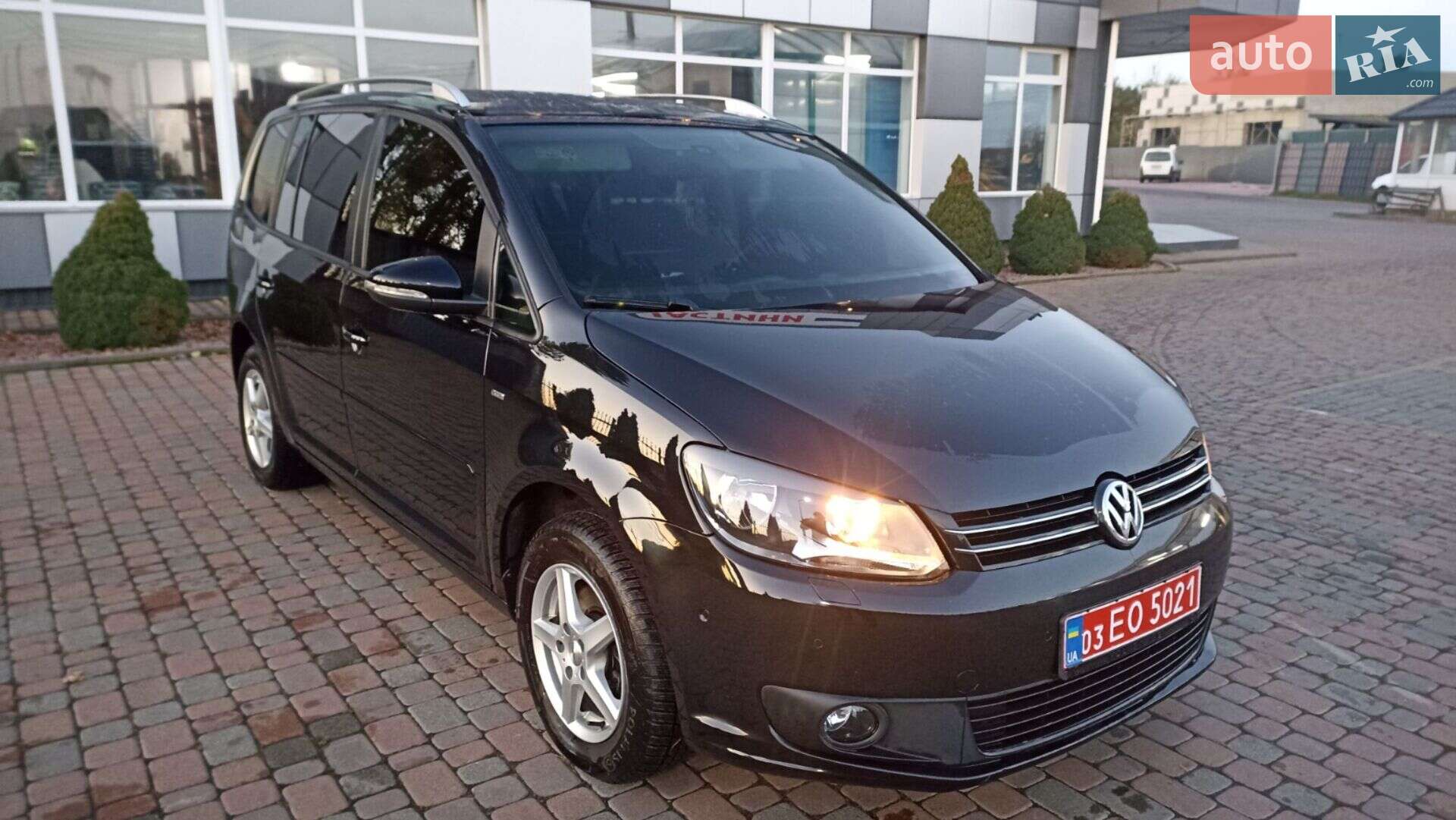 Volkswagen Touran 2015 VIN WVGZZZ1TZFW046317 фото оголошення 5 з 98