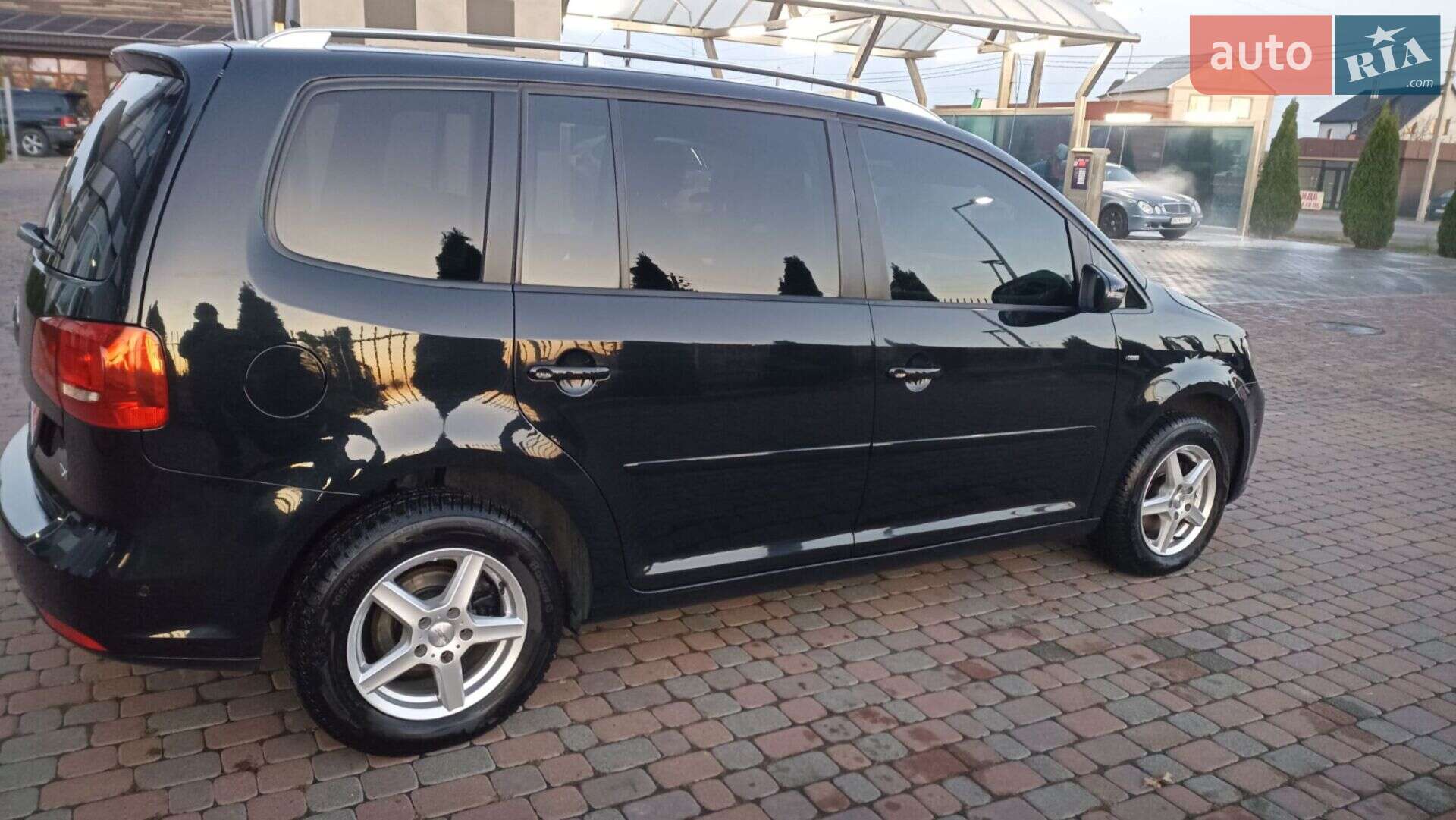 Volkswagen Touran 2015 VIN WVGZZZ1TZFW046317 фото оголошення 11 з 98