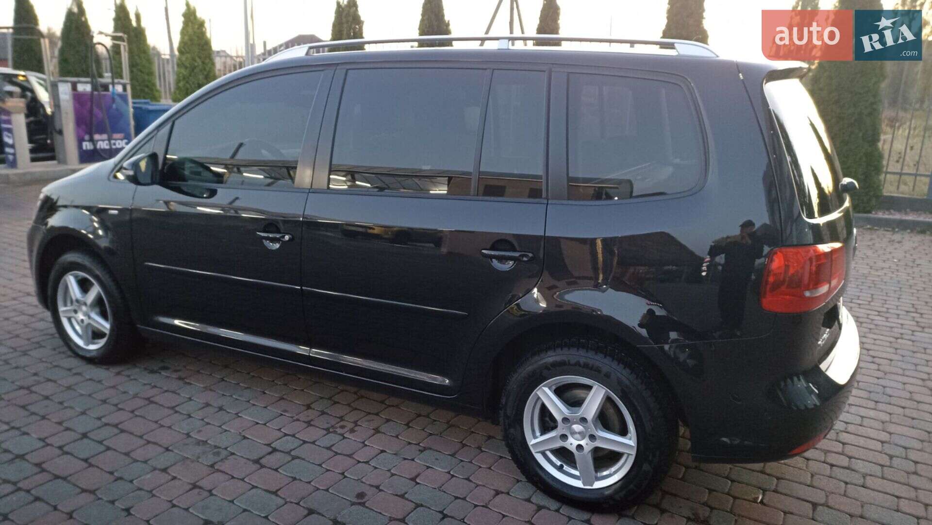 Volkswagen Touran 2015 VIN WVGZZZ1TZFW046317 фото оголошення 26 з 98