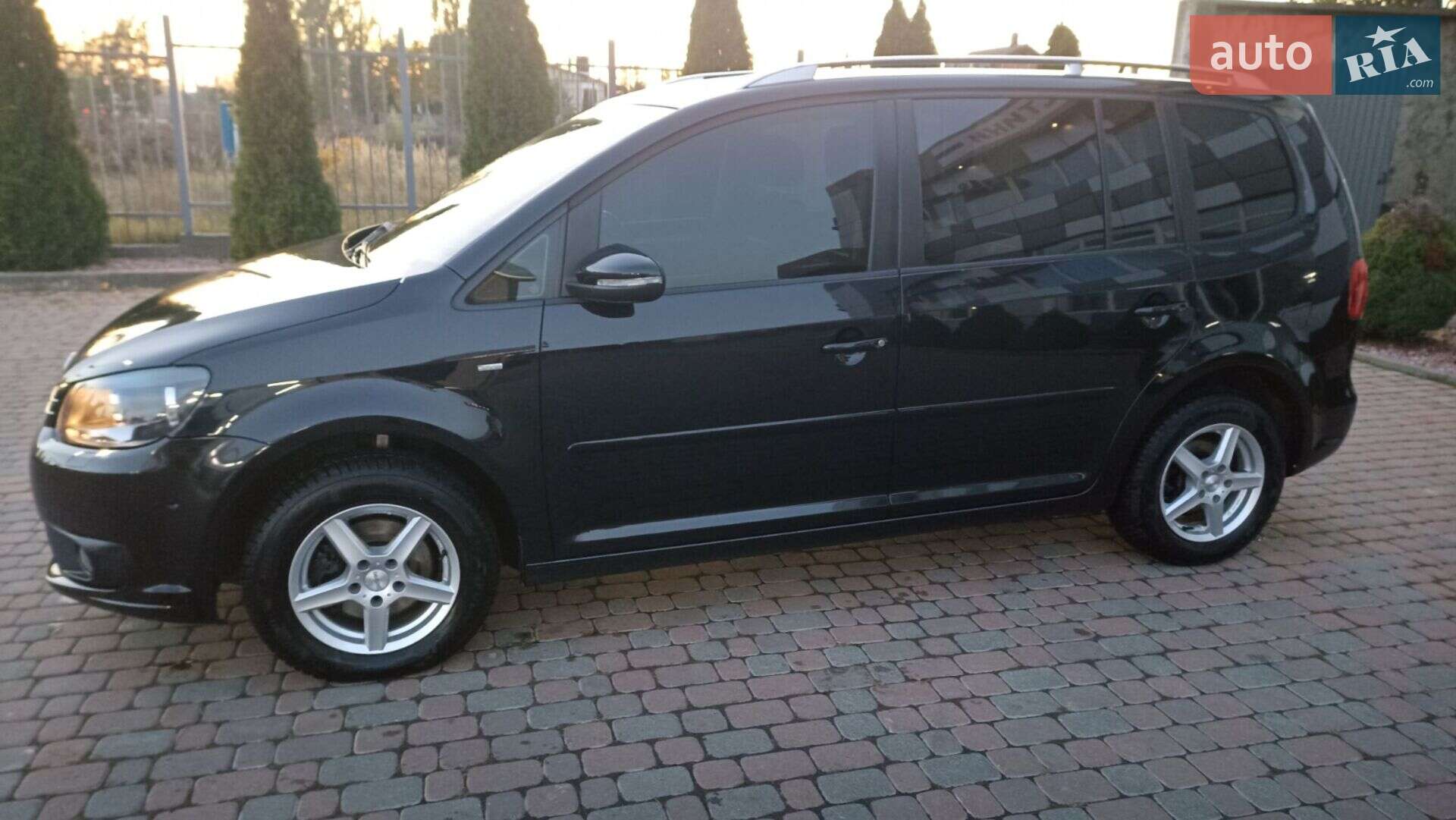 Volkswagen Touran 2015 VIN WVGZZZ1TZFW046317 фото оголошення 27 з 98