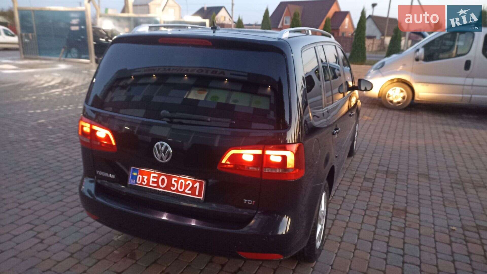 Volkswagen Touran 2015 VIN WVGZZZ1TZFW046317 фото оголошення 50 з 98