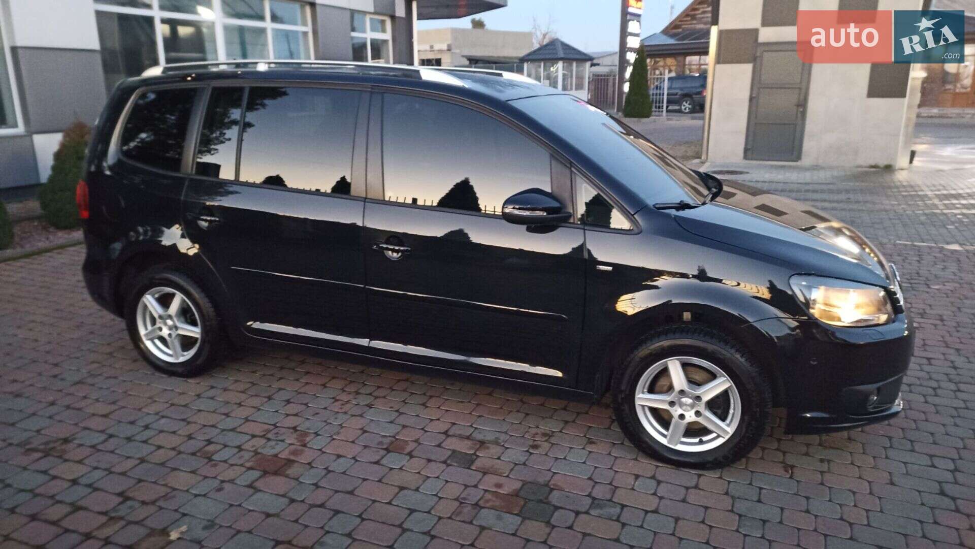Volkswagen Touran 2015 VIN WVGZZZ1TZFW046317 фото оголошення 55 з 98