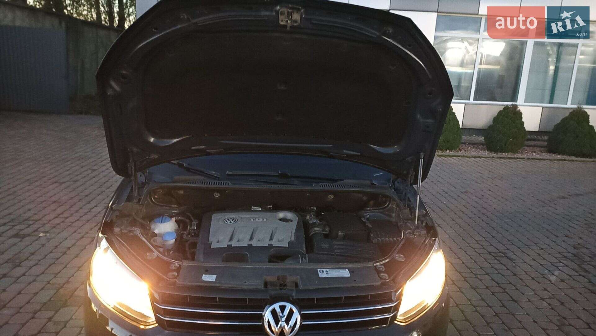 Volkswagen Touran 2015 VIN WVGZZZ1TZFW046317 фото оголошення 85 з 98