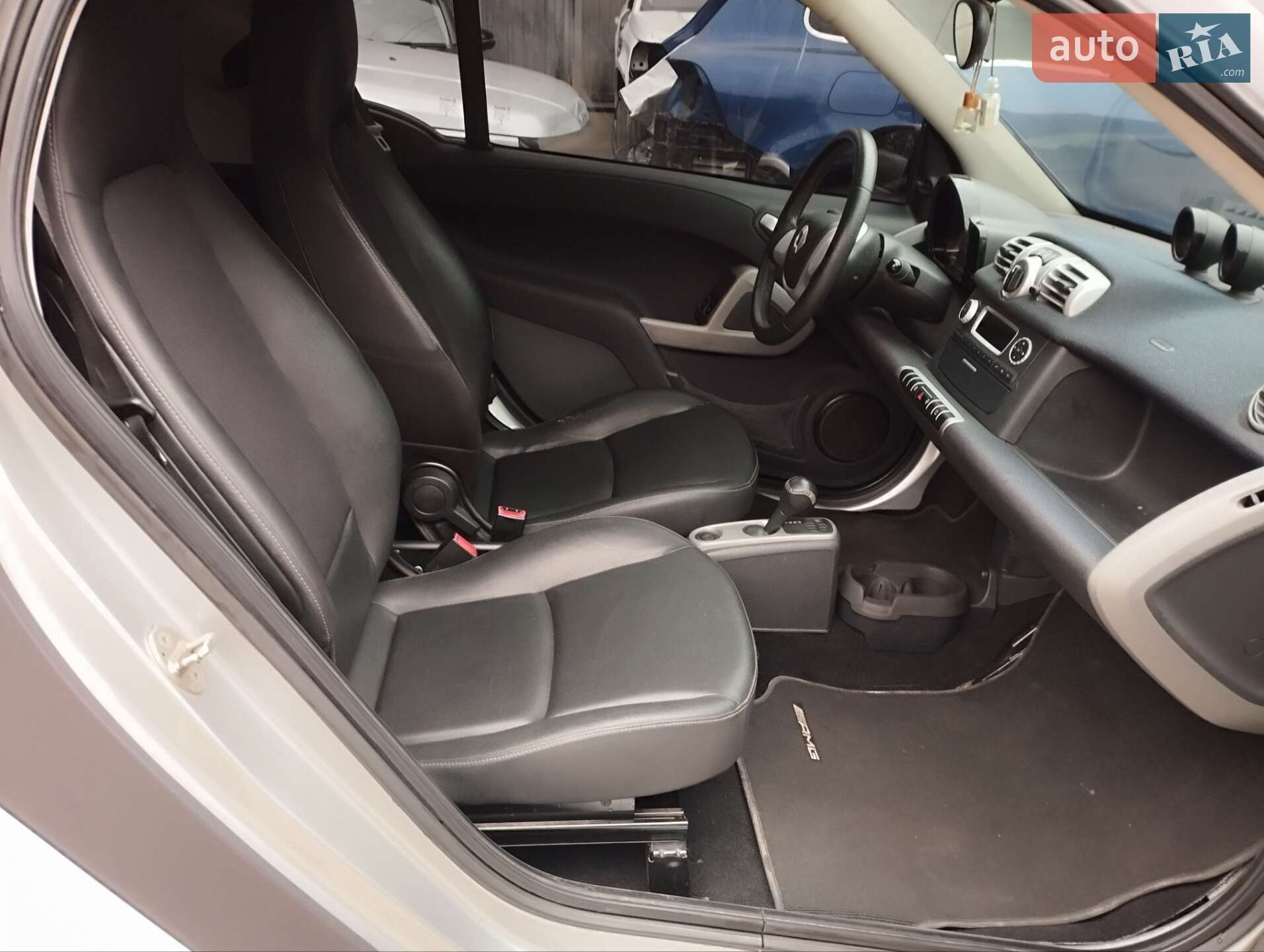 Smart Fortwo 2014 VIN WMEEJ9AA0FK833097 фото оголошення 17 з 24