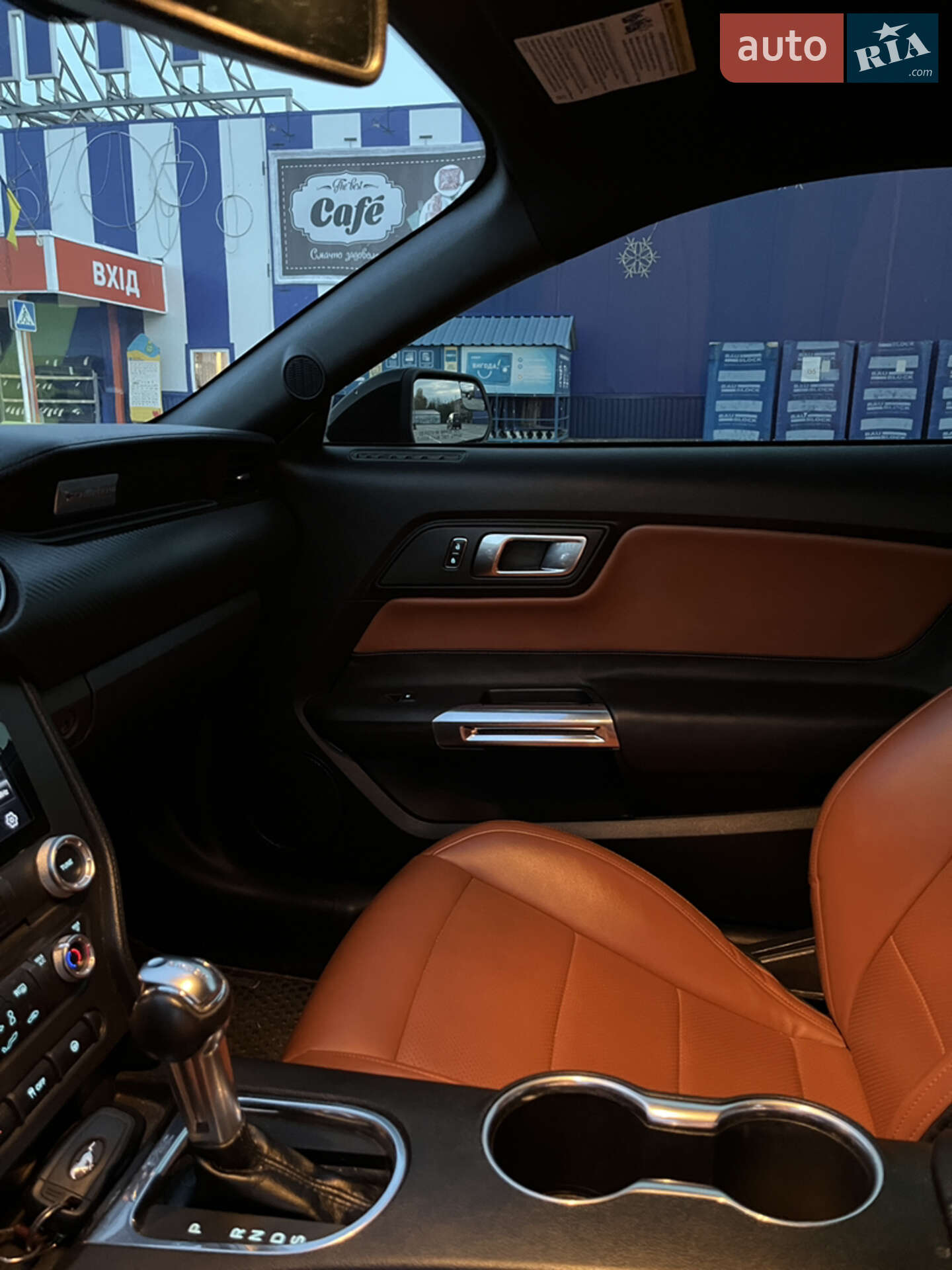 Ford Mustang 2017 VIN 1FA6P8THXJ5118914 фото оголошення 10 з 20