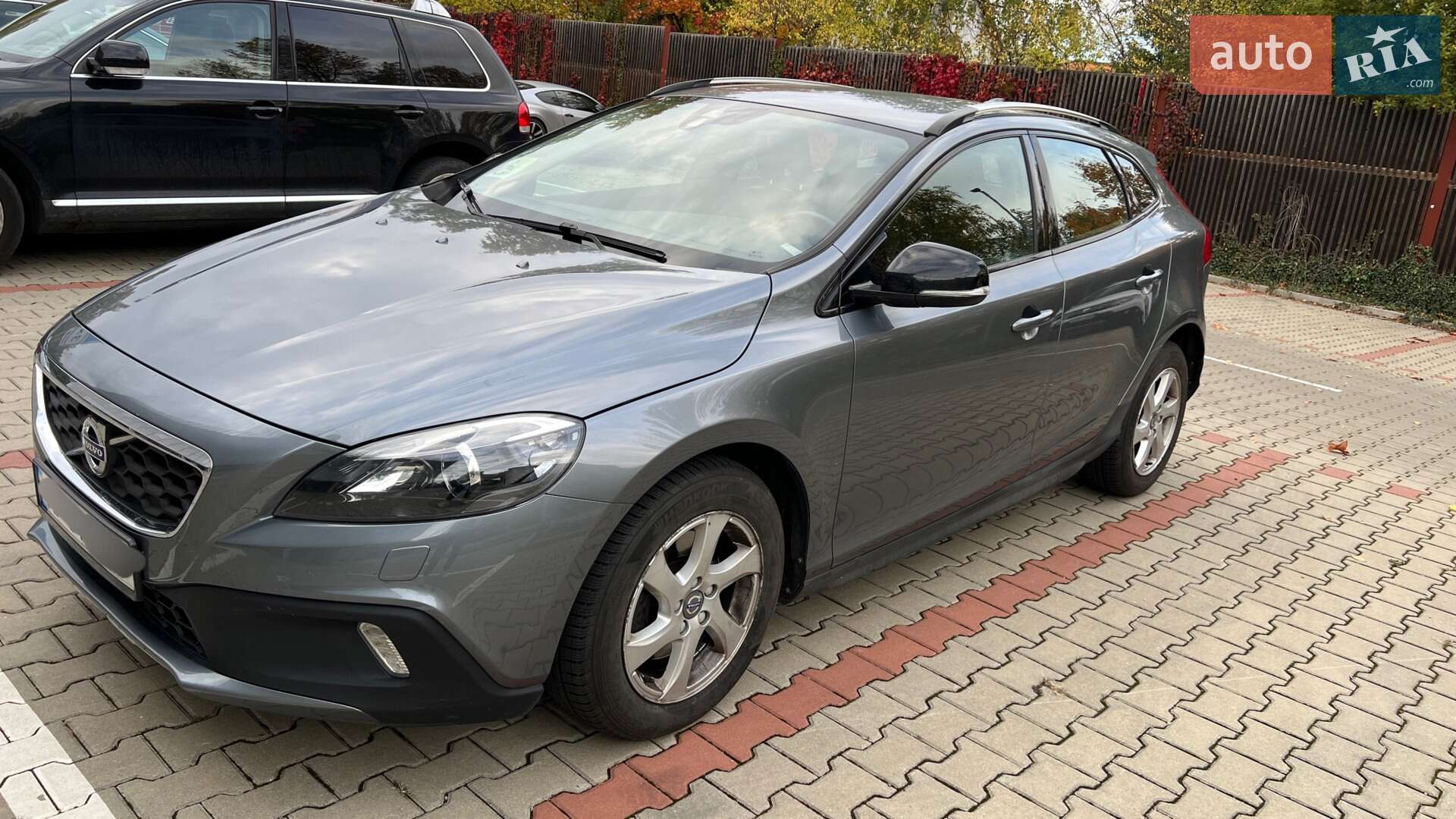 Volvo V40 2015 VIN YV1MZ845BF2075930 фото оголошення 4 з 8