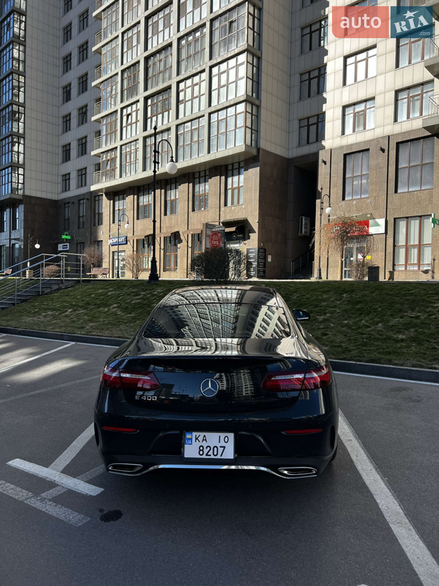 Mercedes-Benz E-Class 2018 VIN WDD1J6FB6JF069874 фото оголошення 2 з 12