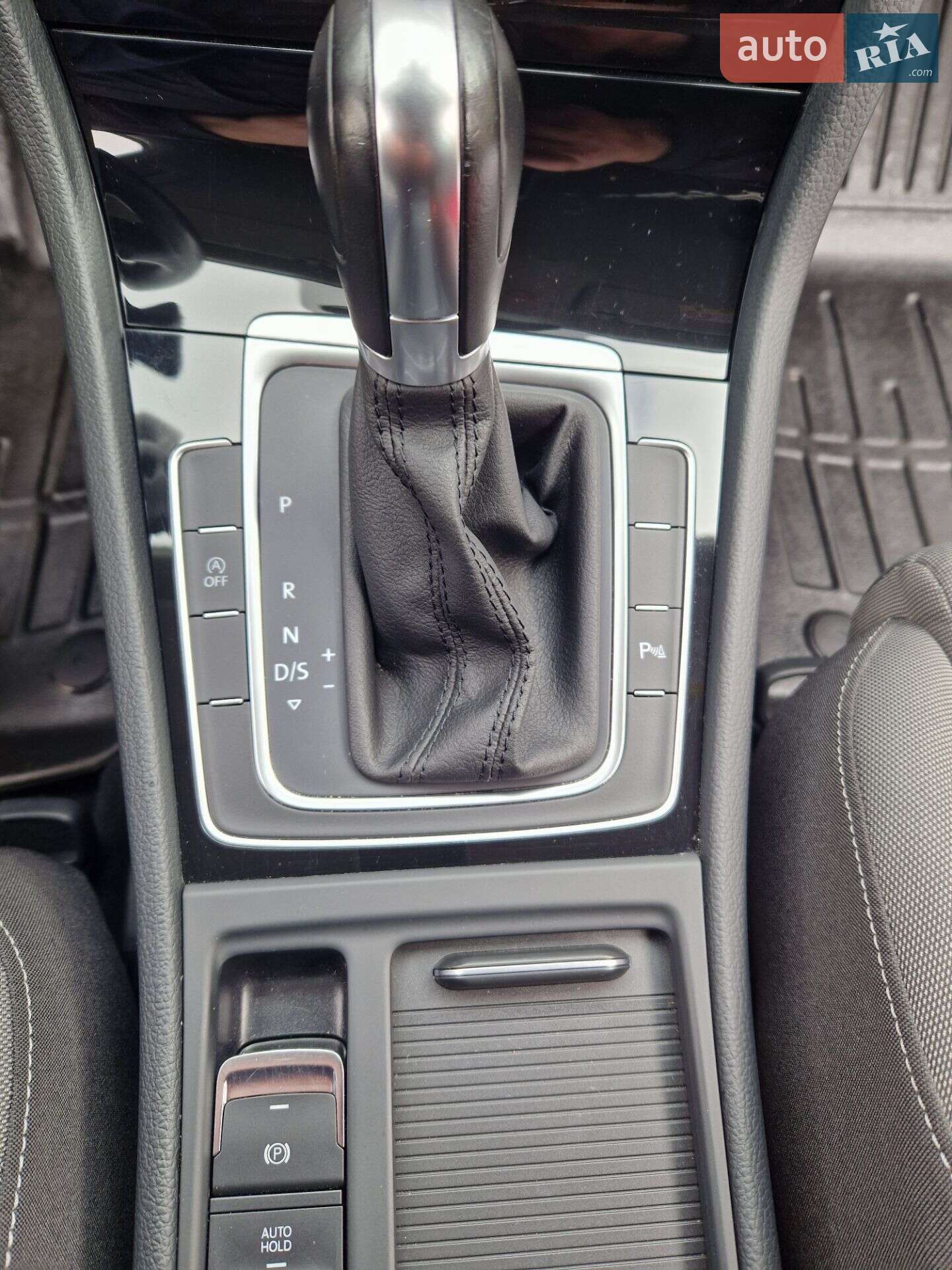 Volkswagen Golf 2019 VIN WVWZZZAUZKP547038 фото оголошення 66 з 69