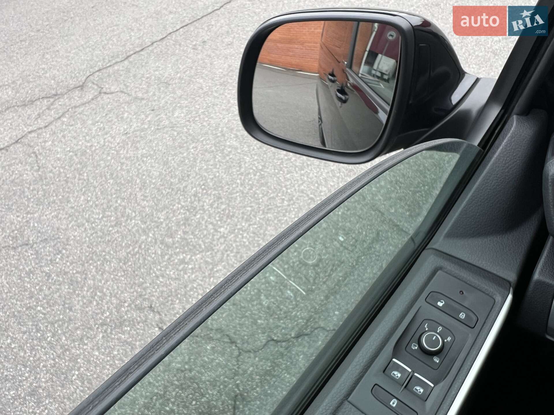 Volkswagen Multivan 2019 VIN WV2ZZZ7HZLH002845 фото оголошення 25 з 26