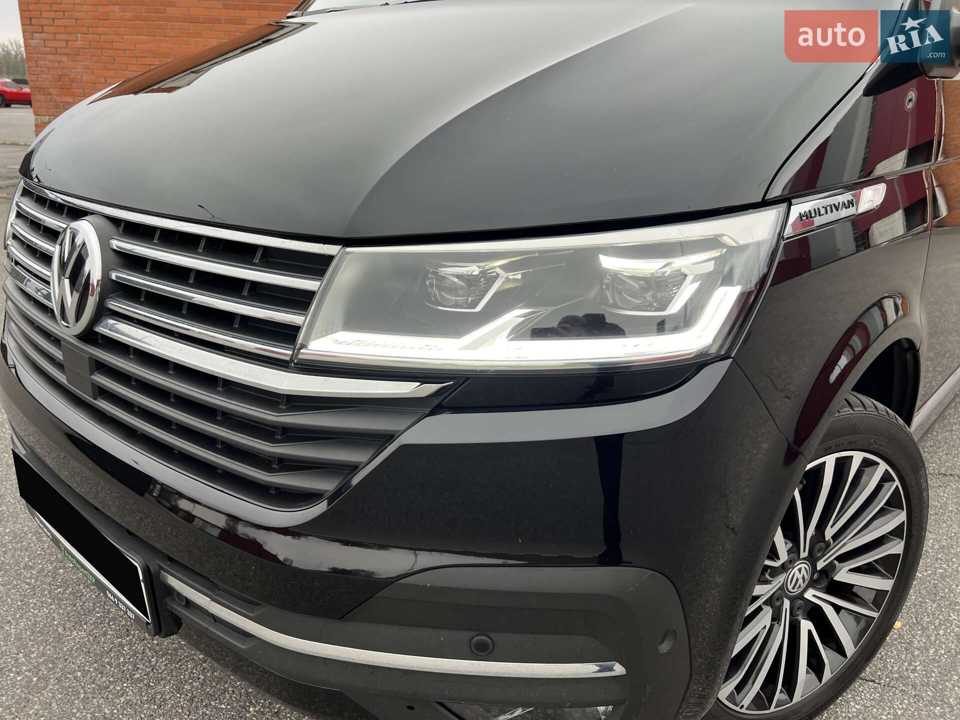 Volkswagen Multivan 2019 VIN WV2ZZZ7HZLH002845 фото оголошення 2 з 26