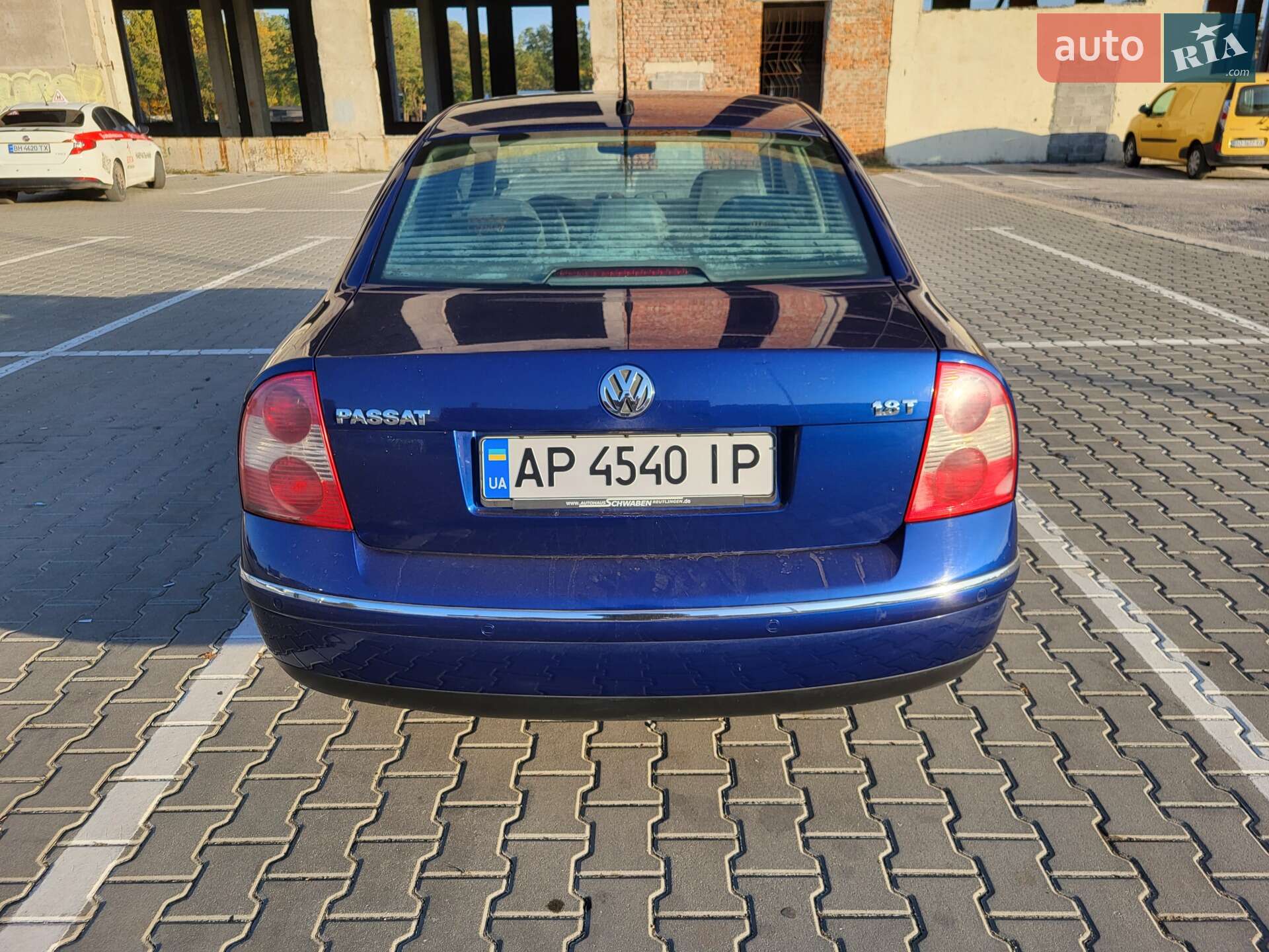 Volkswagen Passat 2003 VIN WVWZZZ3BZ4E284457 фото оголошення 8 з 23