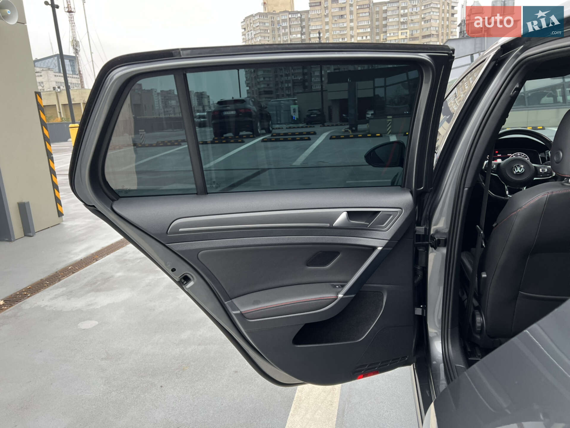 Volkswagen Golf GTI 2019 VIN WVWZZZAUZKW139146 фото оголошення 17 з 21