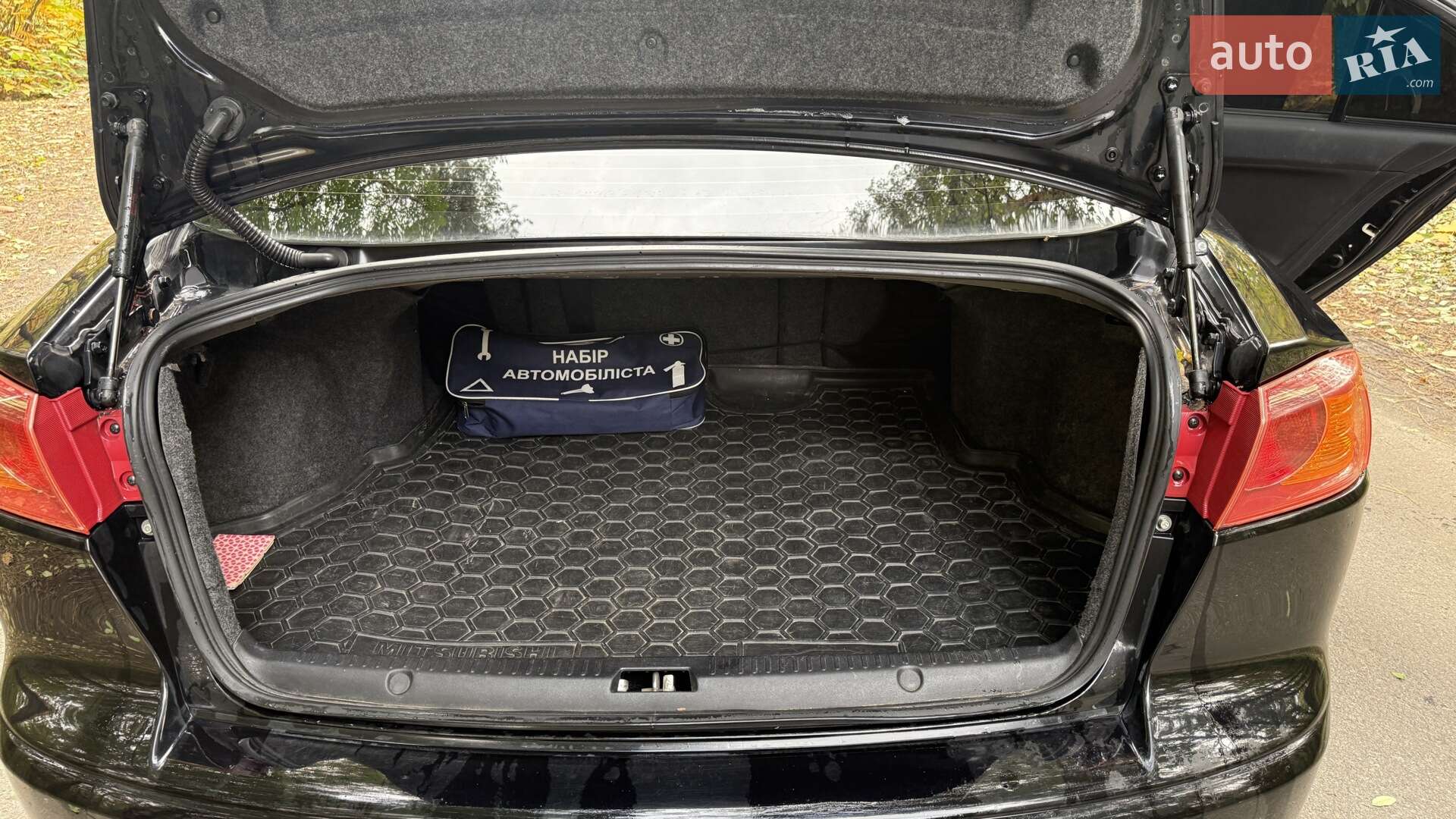 Mitsubishi Lancer 2008 VIN JMBSNCY2A9U001046 фото оголошення 10 з 15