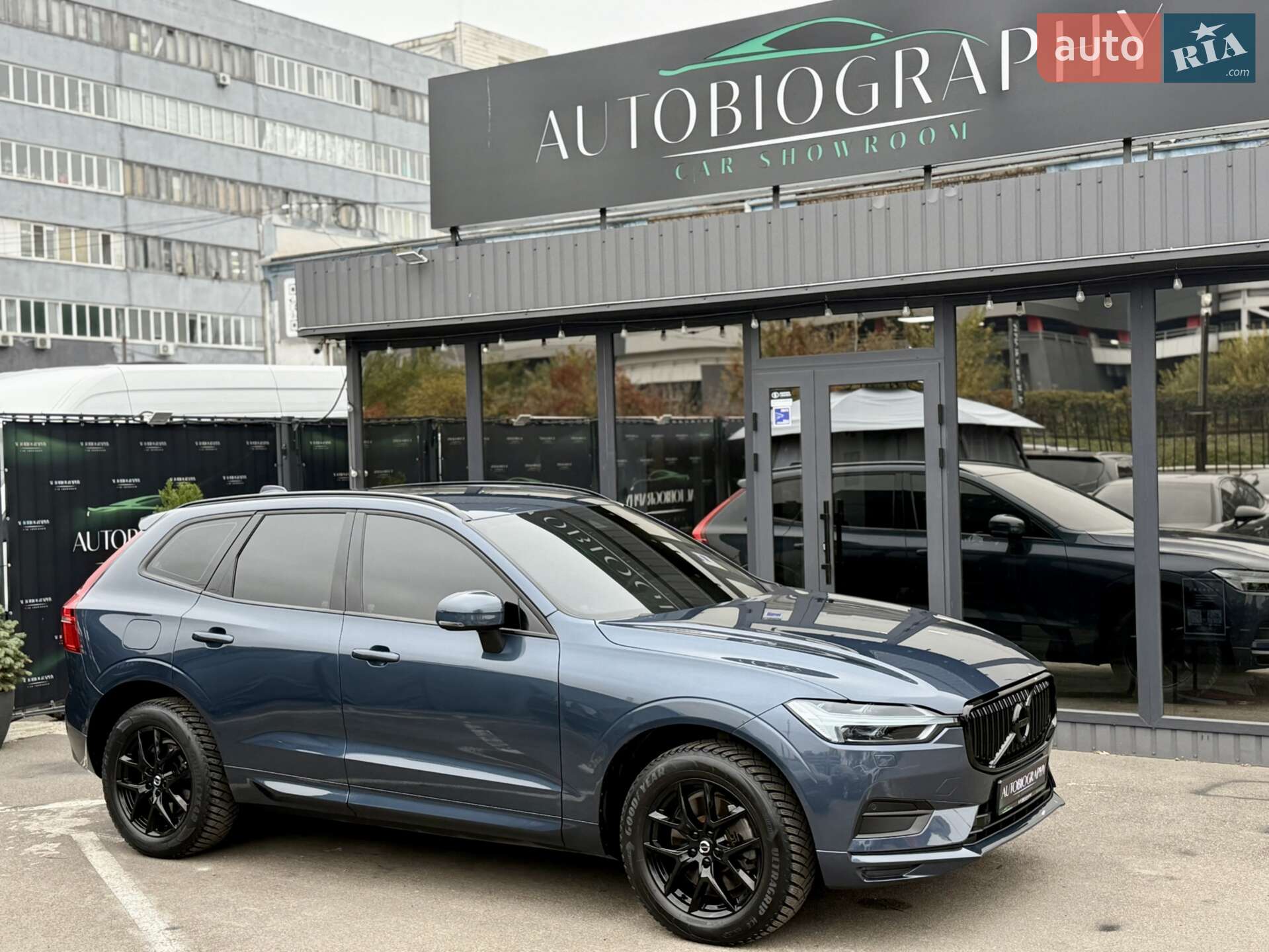 Volvo XC60 2017 VIN YV1UZA88CJ1015312 фото оголошення 5 з 48