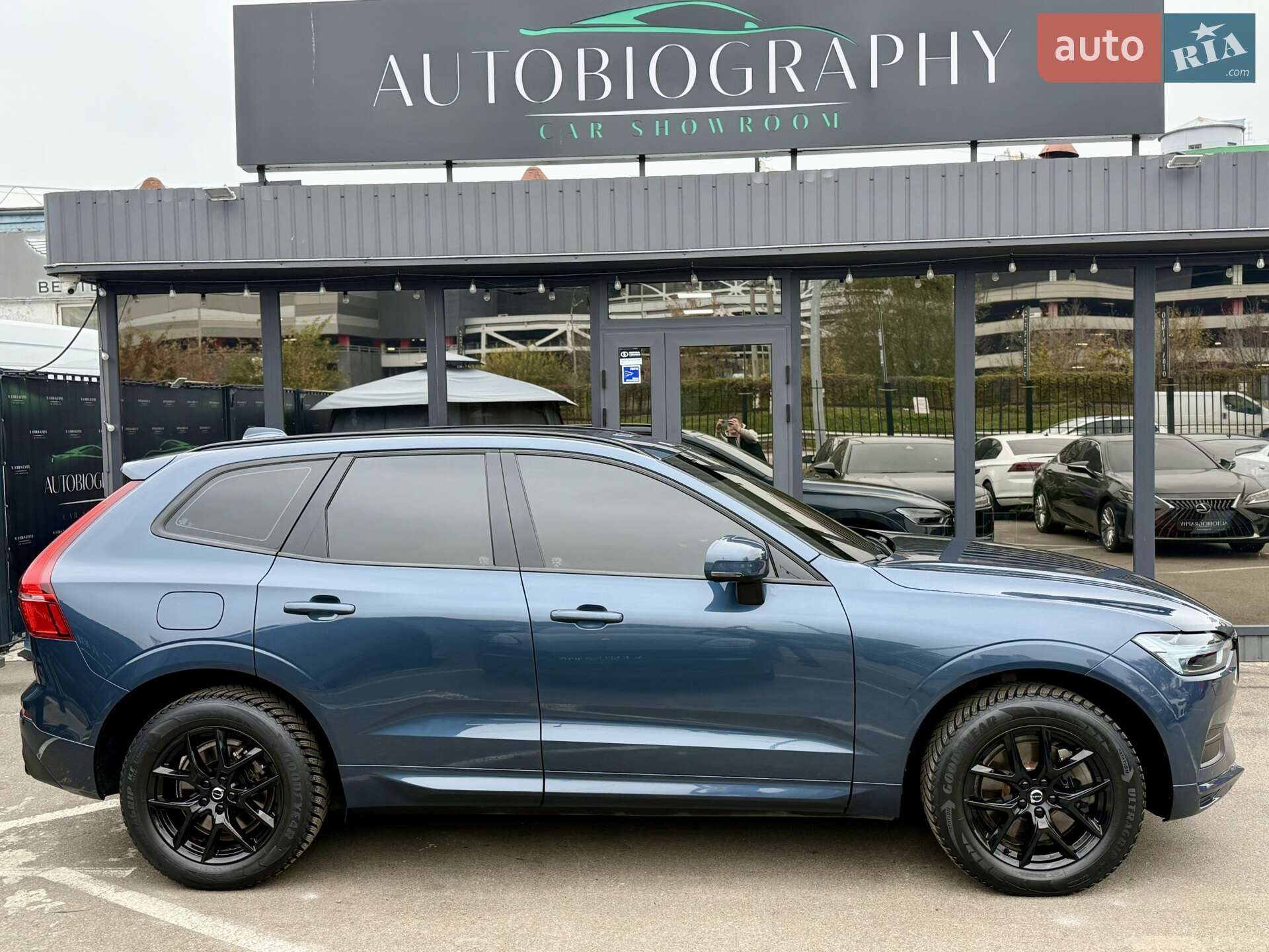 Volvo XC60 2017 VIN YV1UZA88CJ1015312 фото оголошення 6 з 48