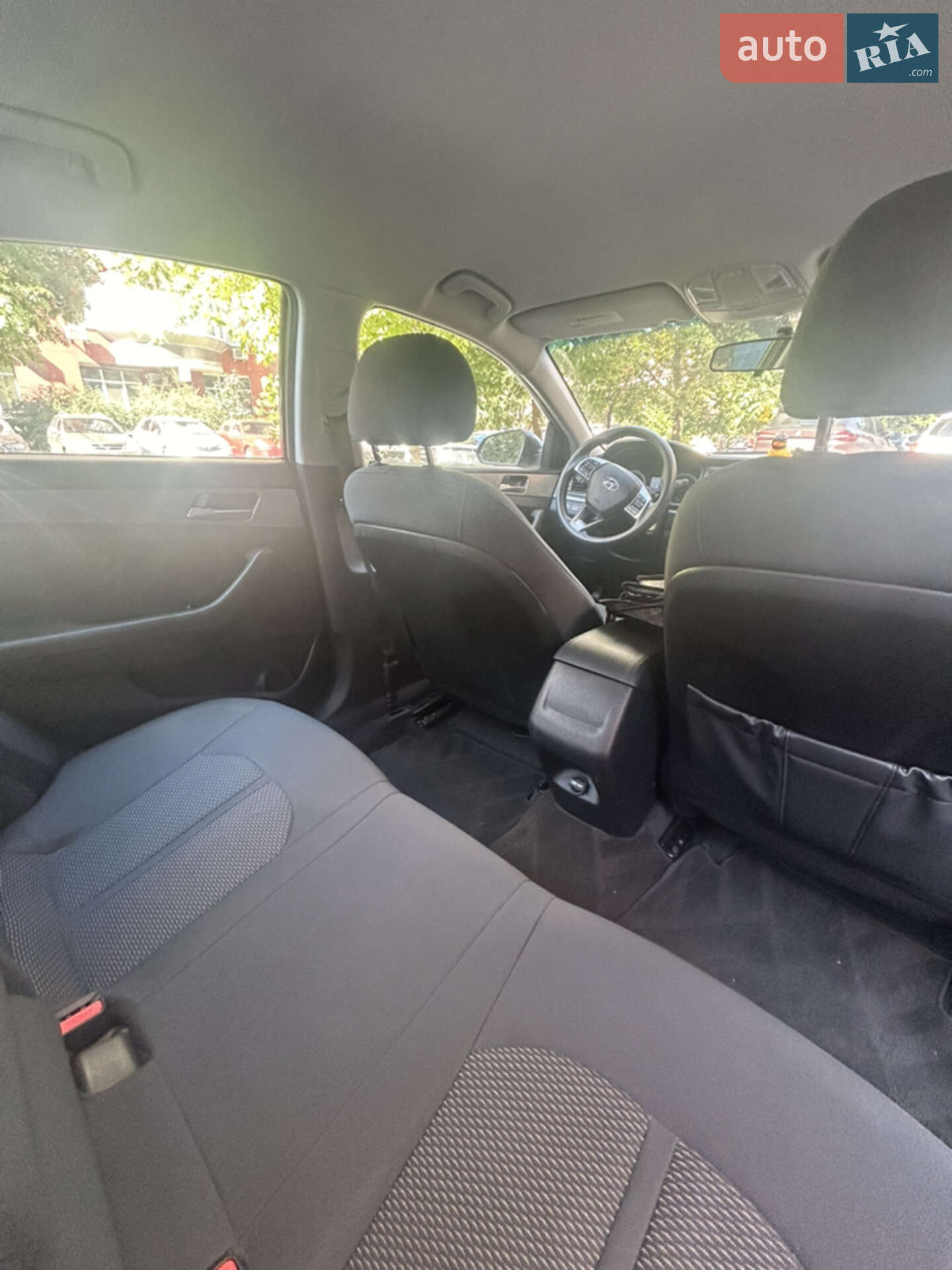Hyundai Sonata 2019 VIN 5NPE24AF2KH777456 фото оголошення 11 з 14