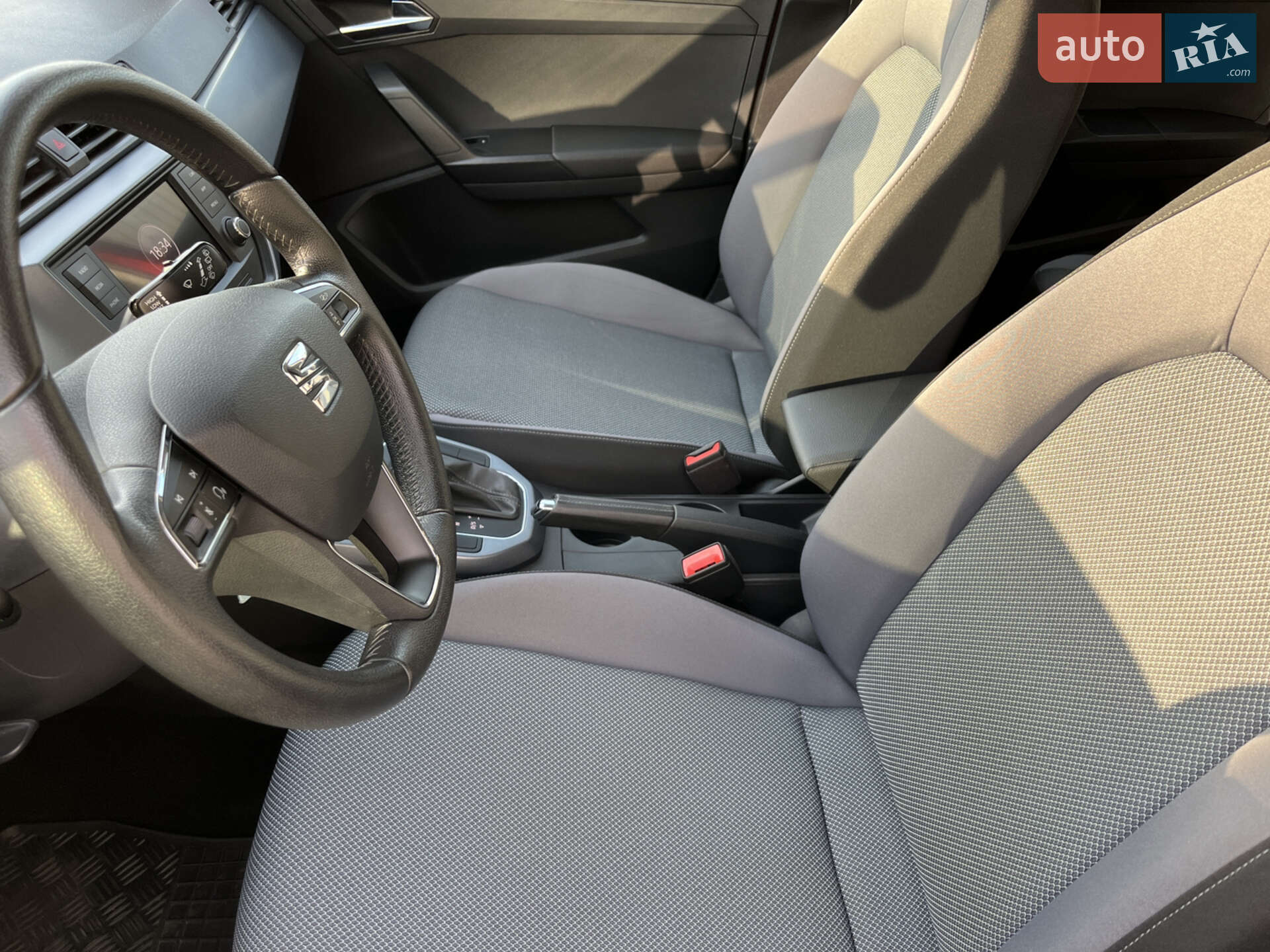 SEAT Arona 2018 VIN VSSZZZKJZJR207629 фото оголошення 14 з 20