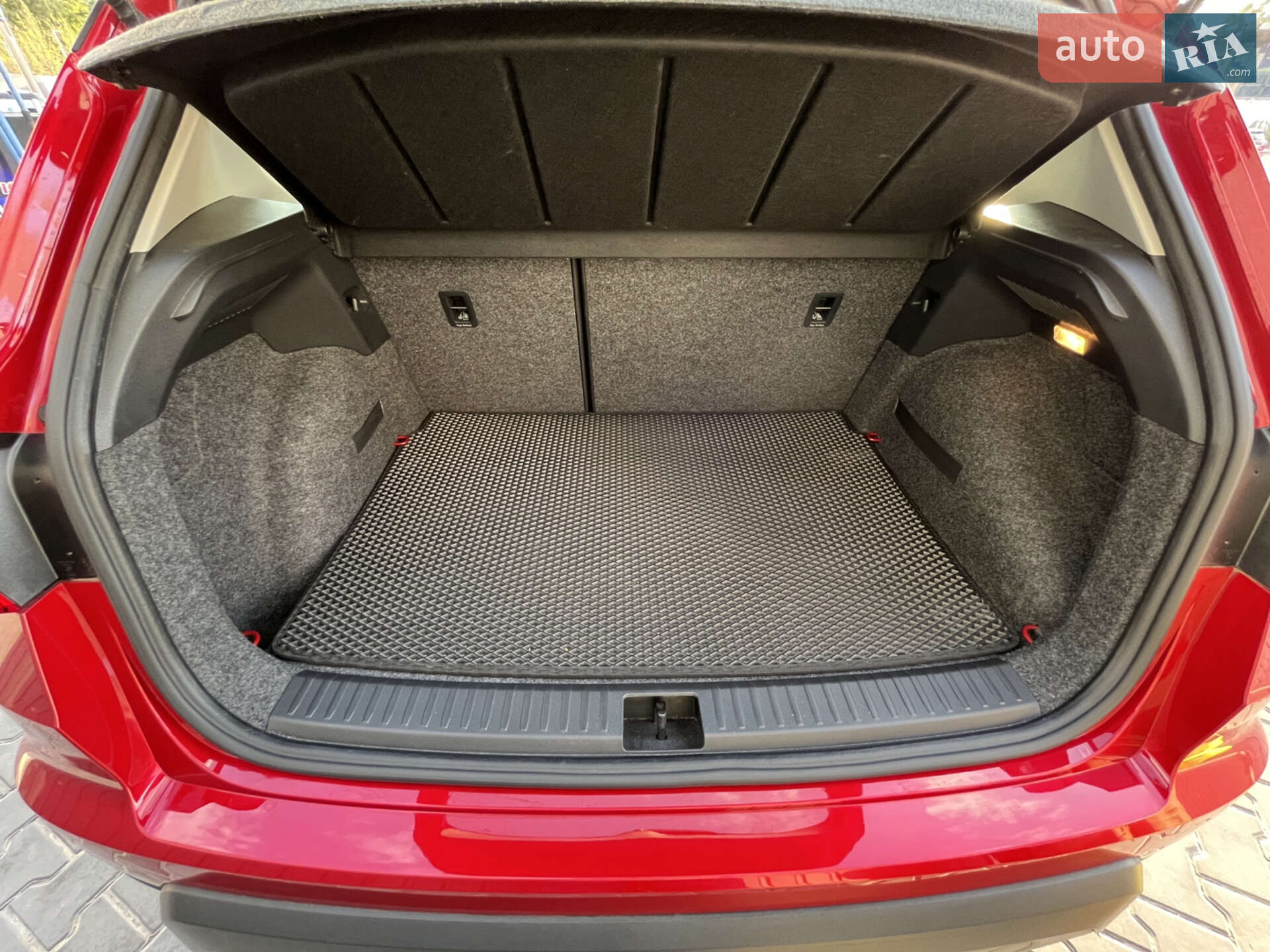 SEAT Arona 2018 VIN VSSZZZKJZJR207629 фото оголошення 17 з 20