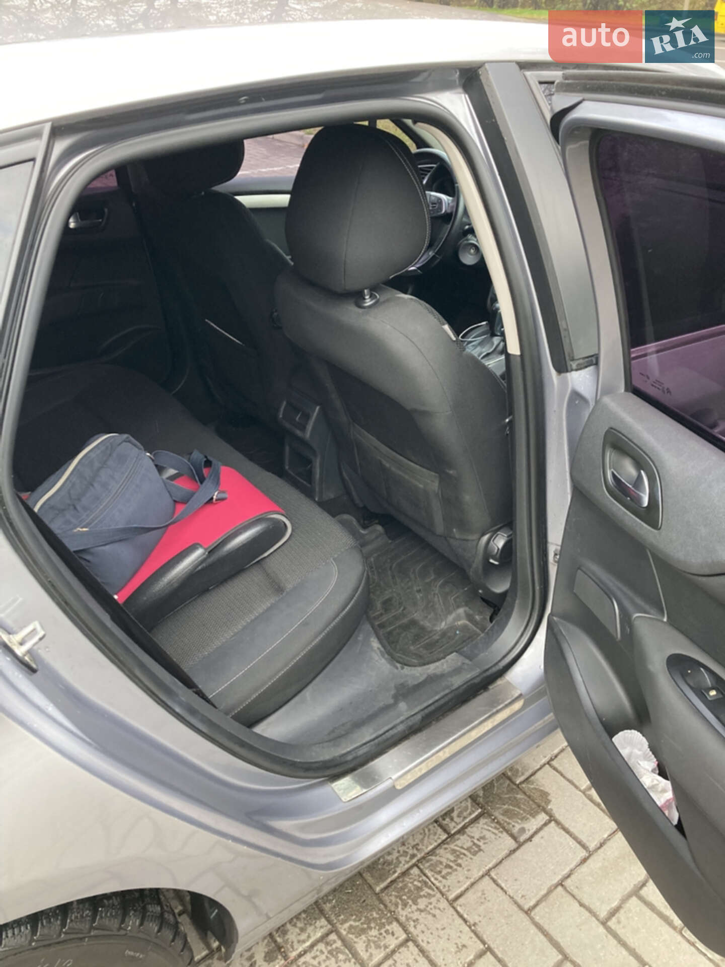Citroen C4 2016 VIN VF7NCBHZTGY506070 фото оголошення 11 з 18