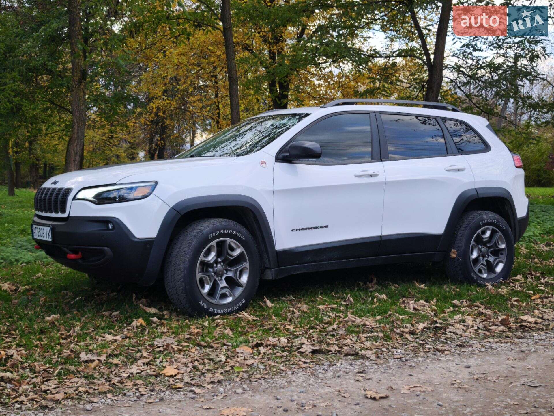 Jeep Cherokee 2018 VIN 1C4PJMBX0KD132295 фото оголошення 8 з 34