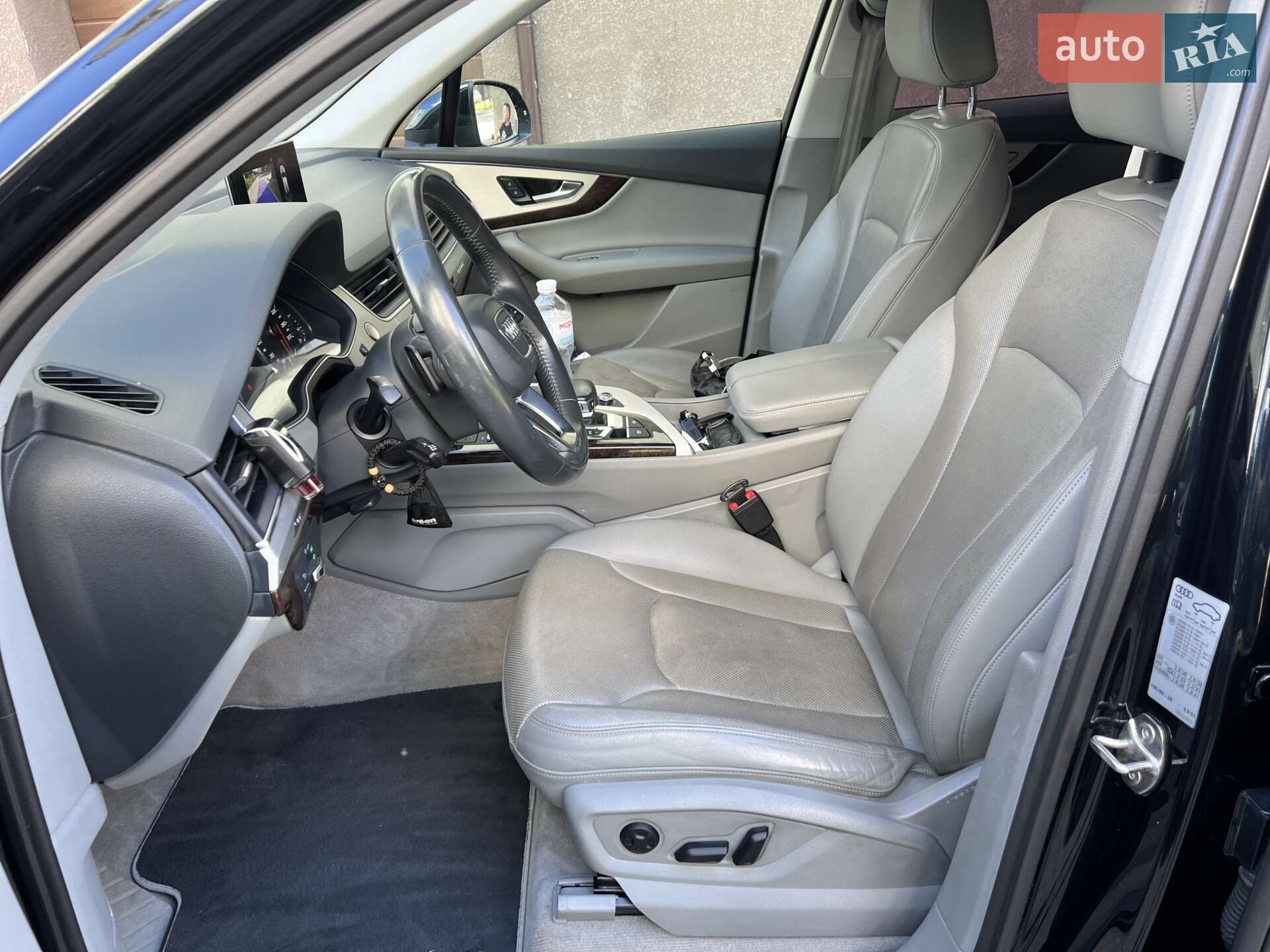 Audi Q7 2016 VIN WAUZZZ4MXGD035725 фото оголошення 23 з 40