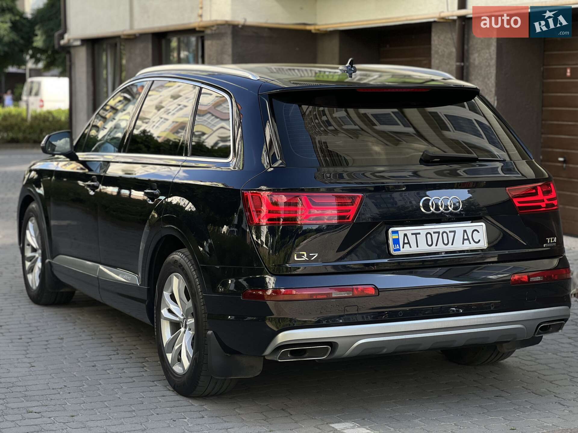 Audi Q7 2016 VIN WAUZZZ4MXGD035725 фото оголошення 25 з 40