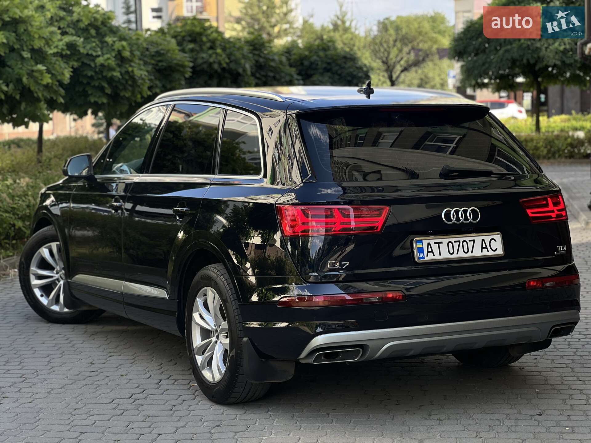 Audi Q7 2016 VIN WAUZZZ4MXGD035725 фото оголошення 33 з 40