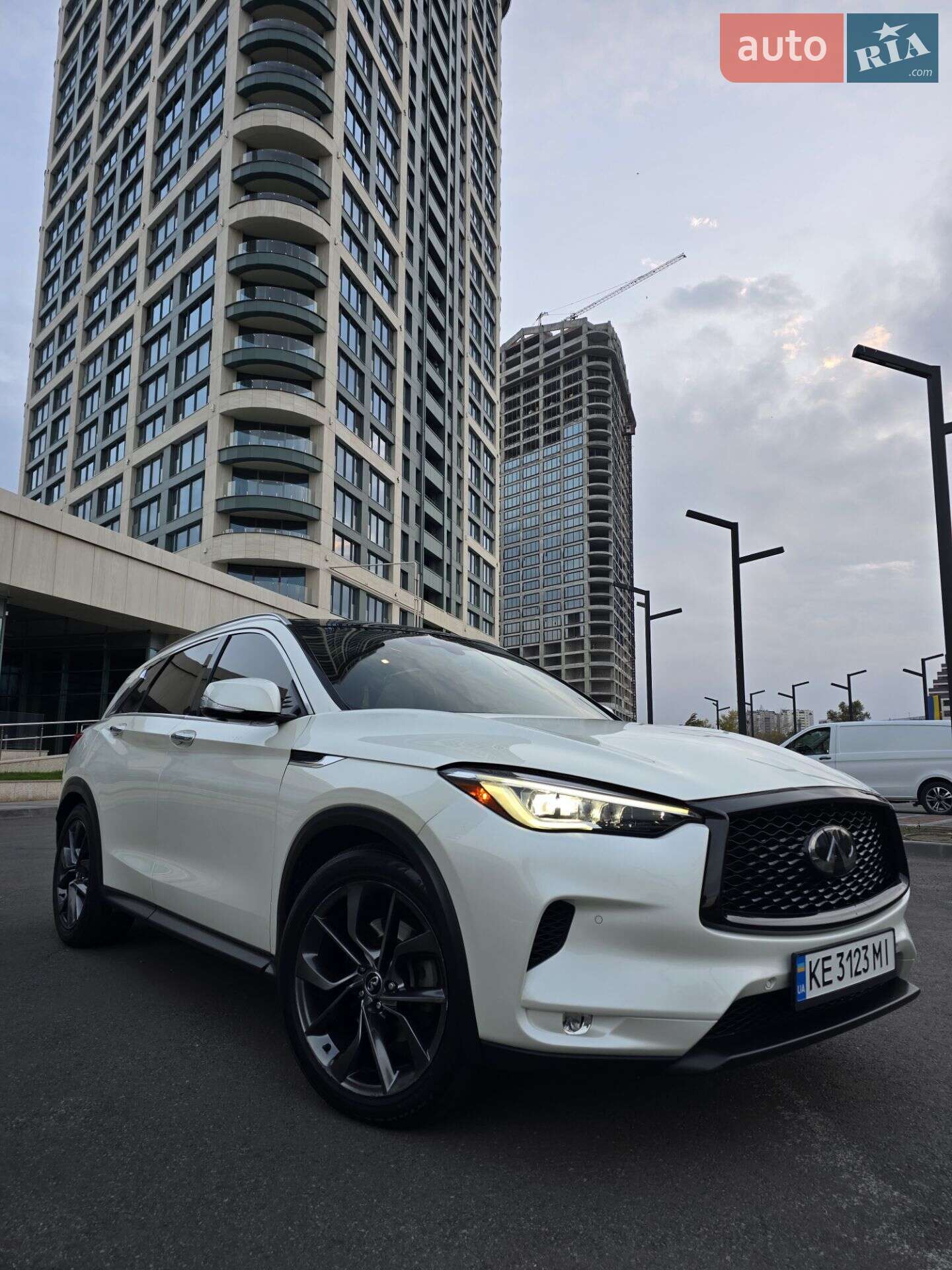 Infiniti QX50 2019 VIN 3PCAJ5M38KF131927 фото оголошення 13 з 16