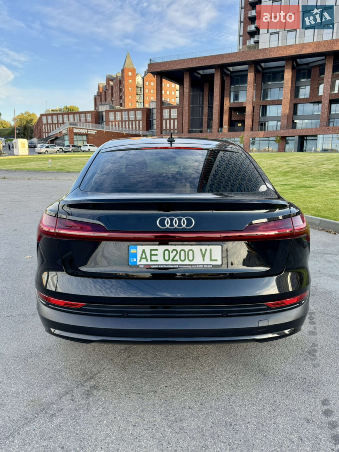 Audi e-tron Sportback 2020 VIN WAUZZZGEXMB018435 фото оголошення 5 з 25