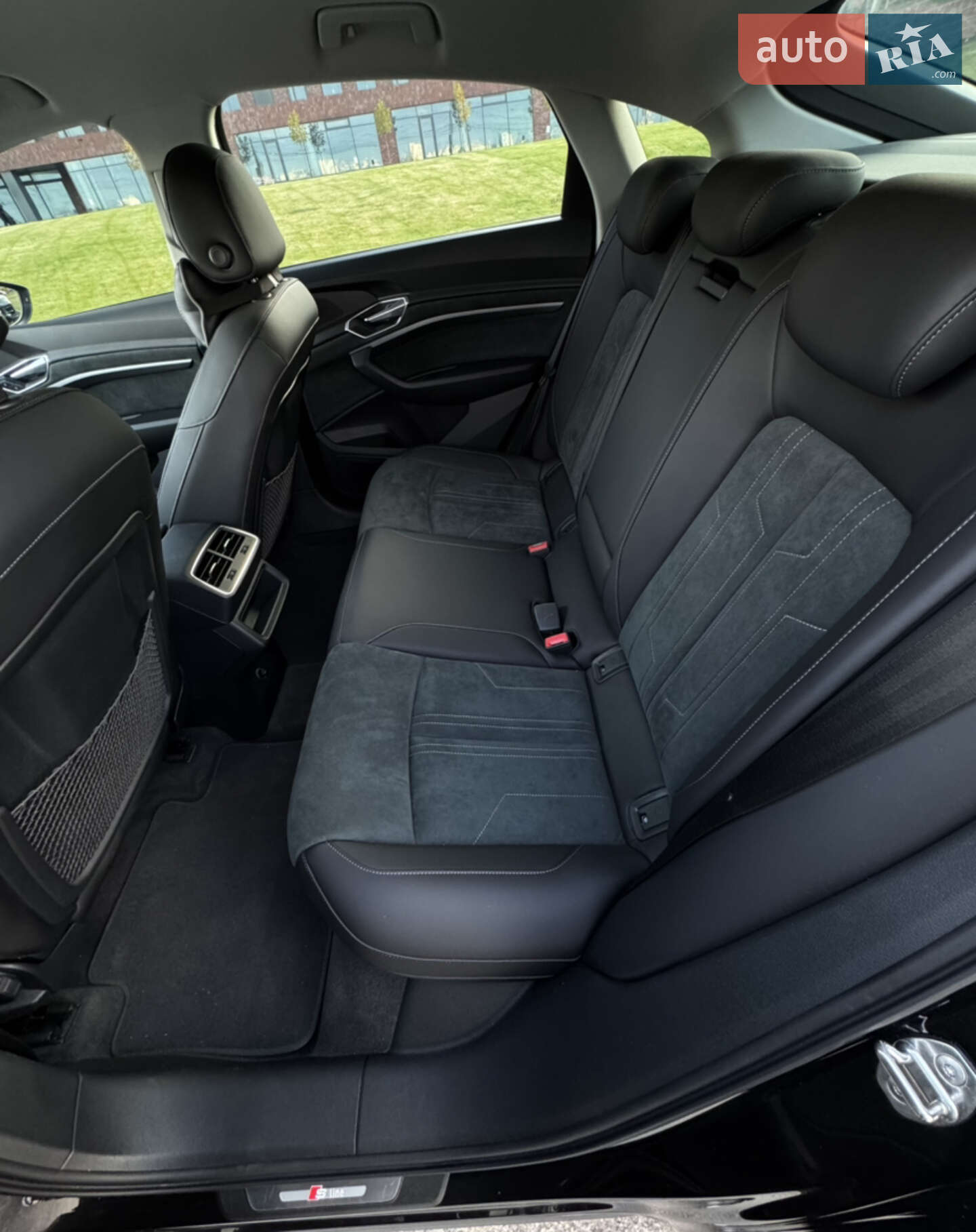 Audi e-tron Sportback 2020 VIN WAUZZZGEXMB018435 фото оголошення 11 з 25