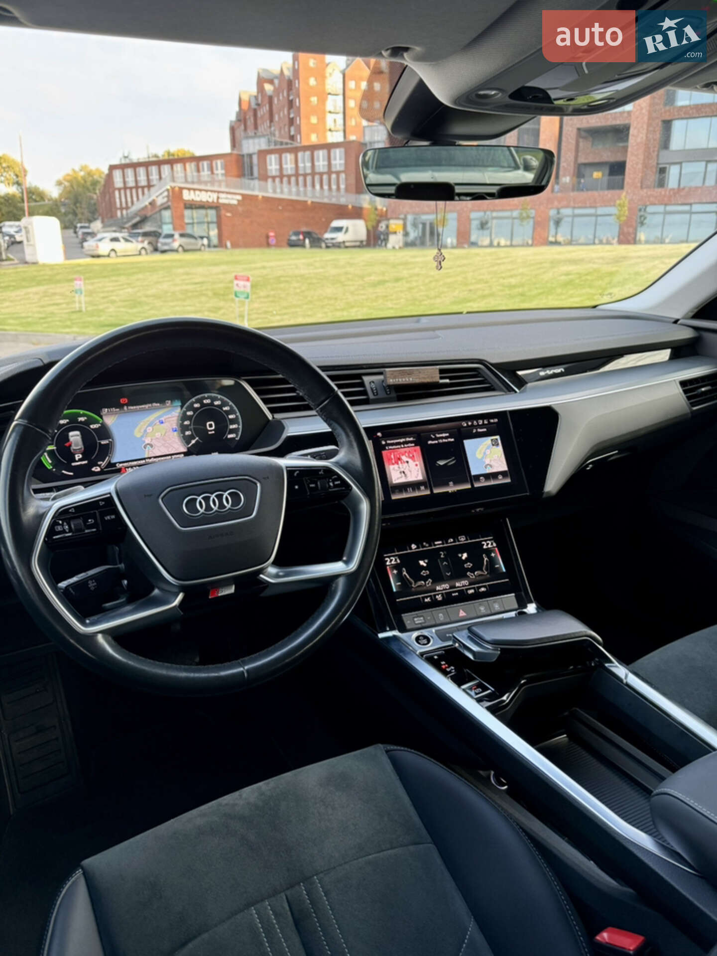 Audi e-tron Sportback 2020 VIN WAUZZZGEXMB018435 фото оголошення 15 з 25