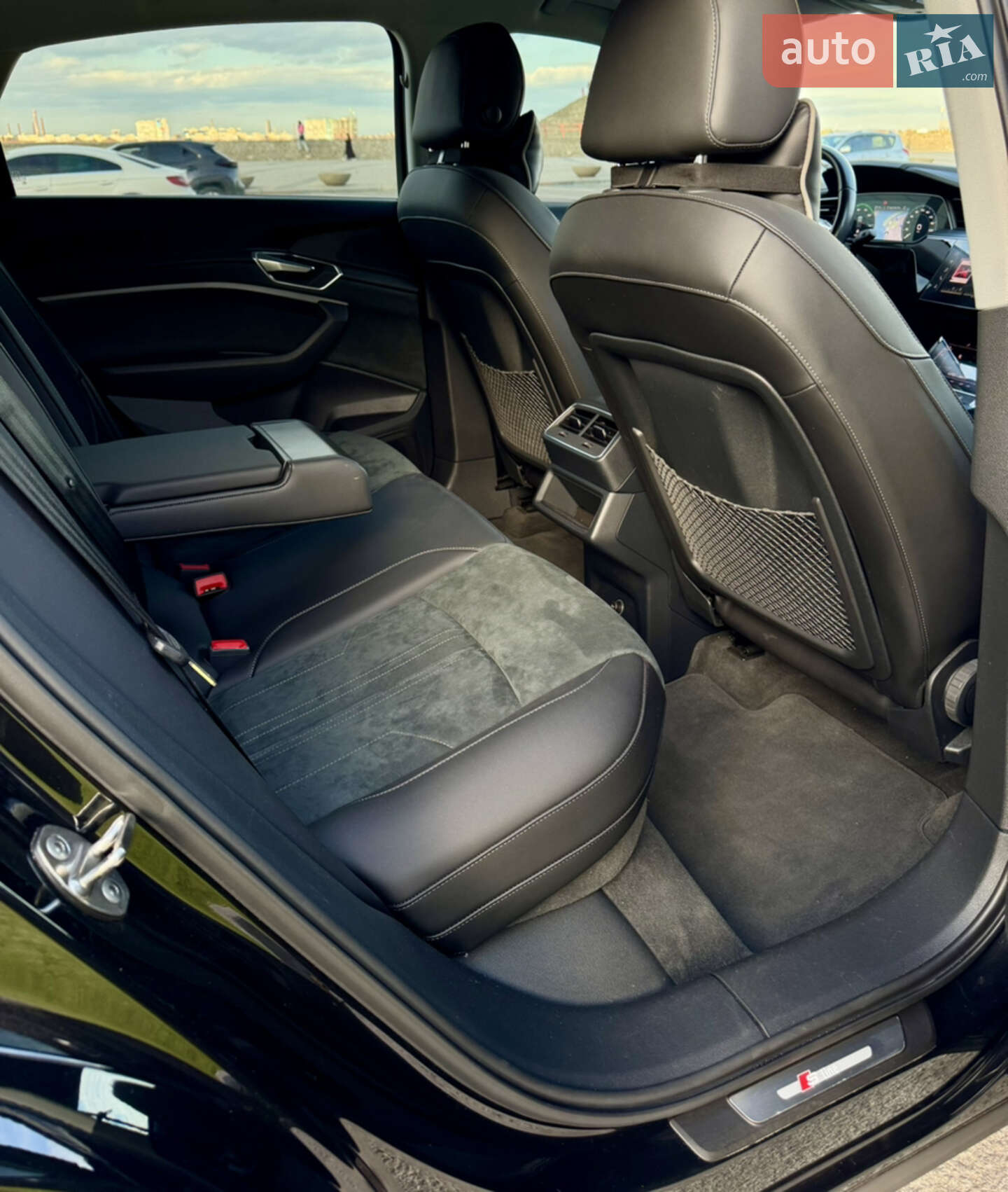 Audi e-tron Sportback 2020 VIN WAUZZZGEXMB018435 фото оголошення 16 з 25