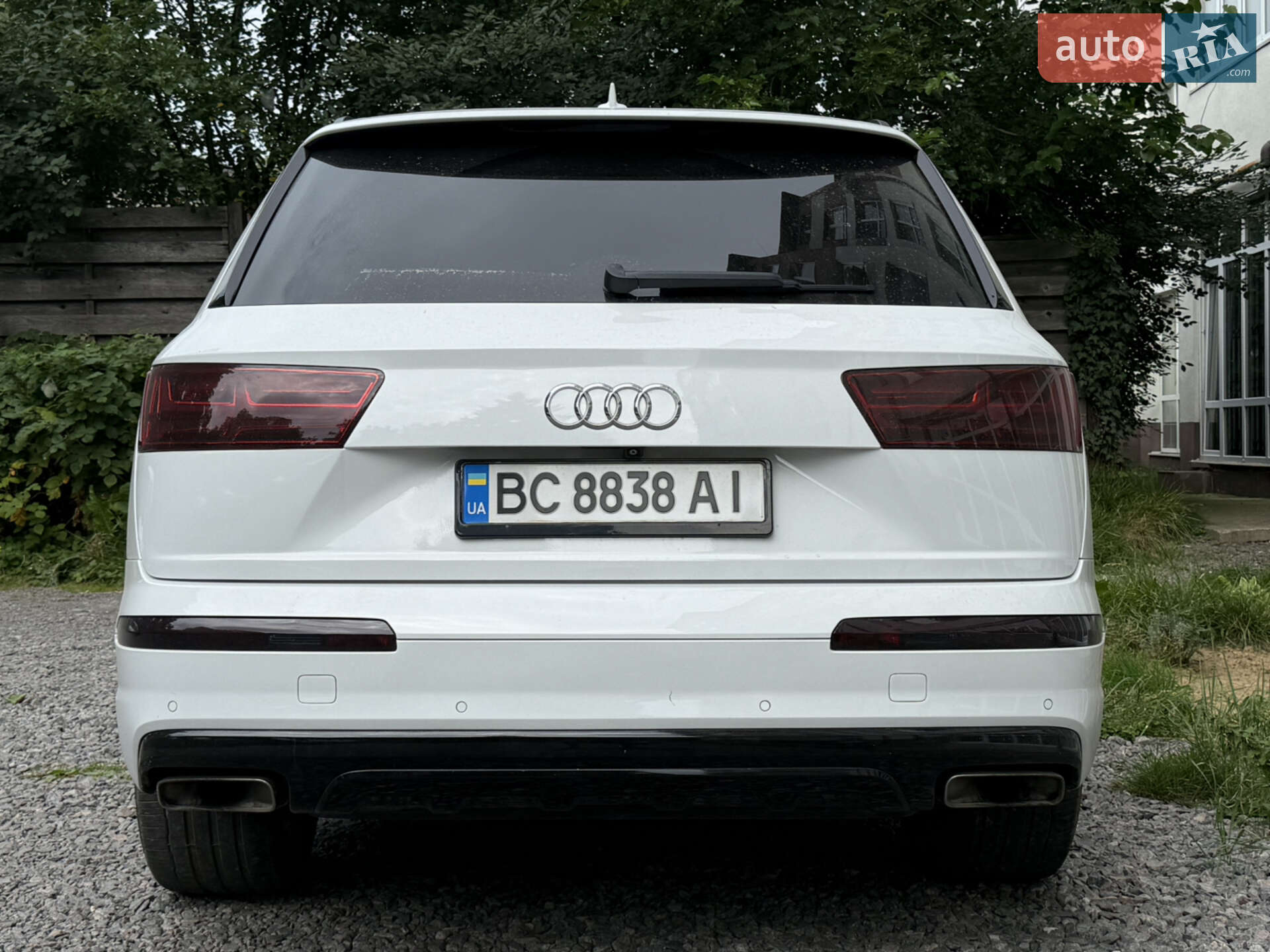 Audi Q7 2016 VIN WA1LAAF71HD020907 фото оголошення 18 з 25