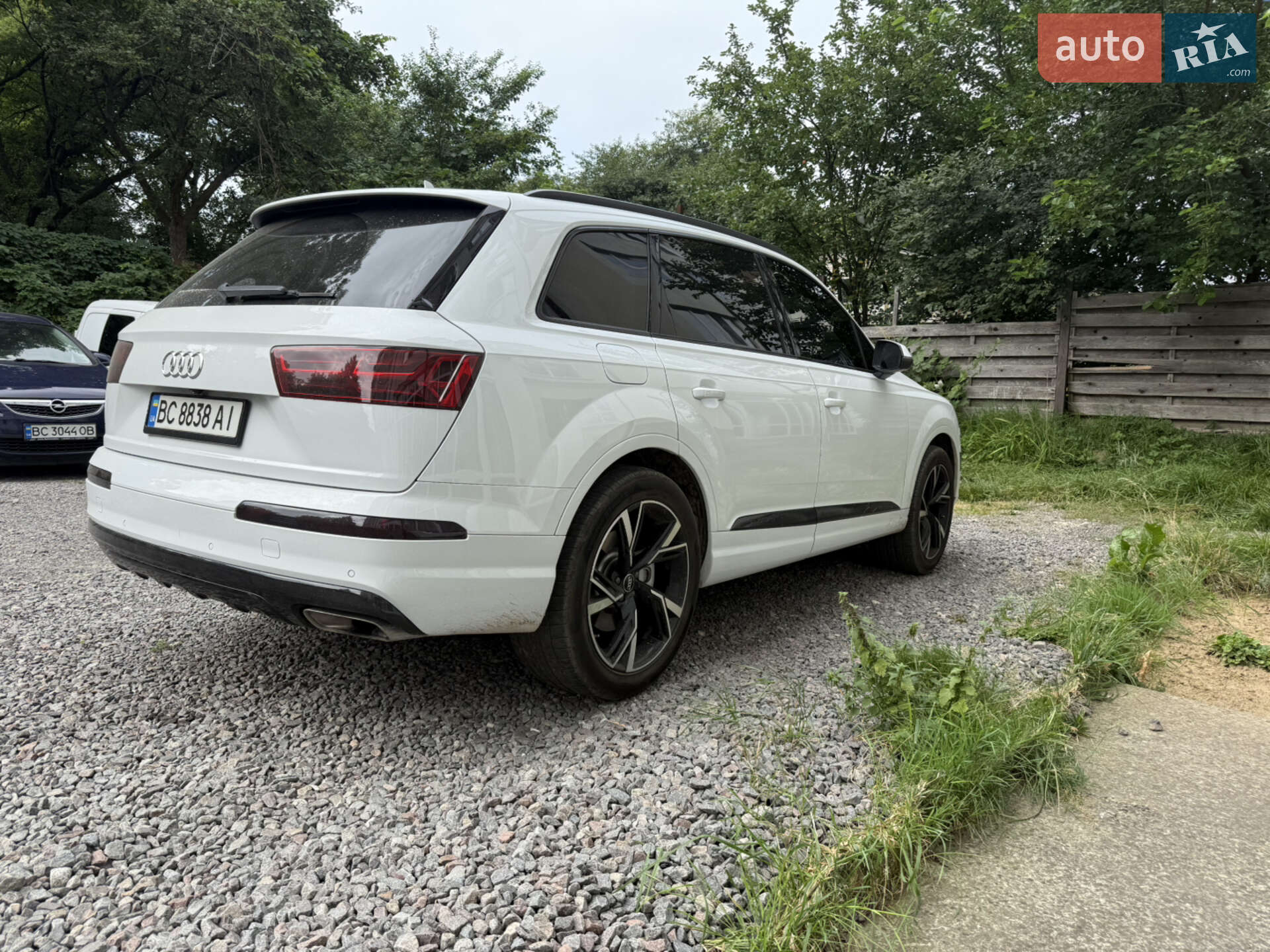 Audi Q7 2016 VIN WA1LAAF71HD020907 фото оголошення 19 з 25
