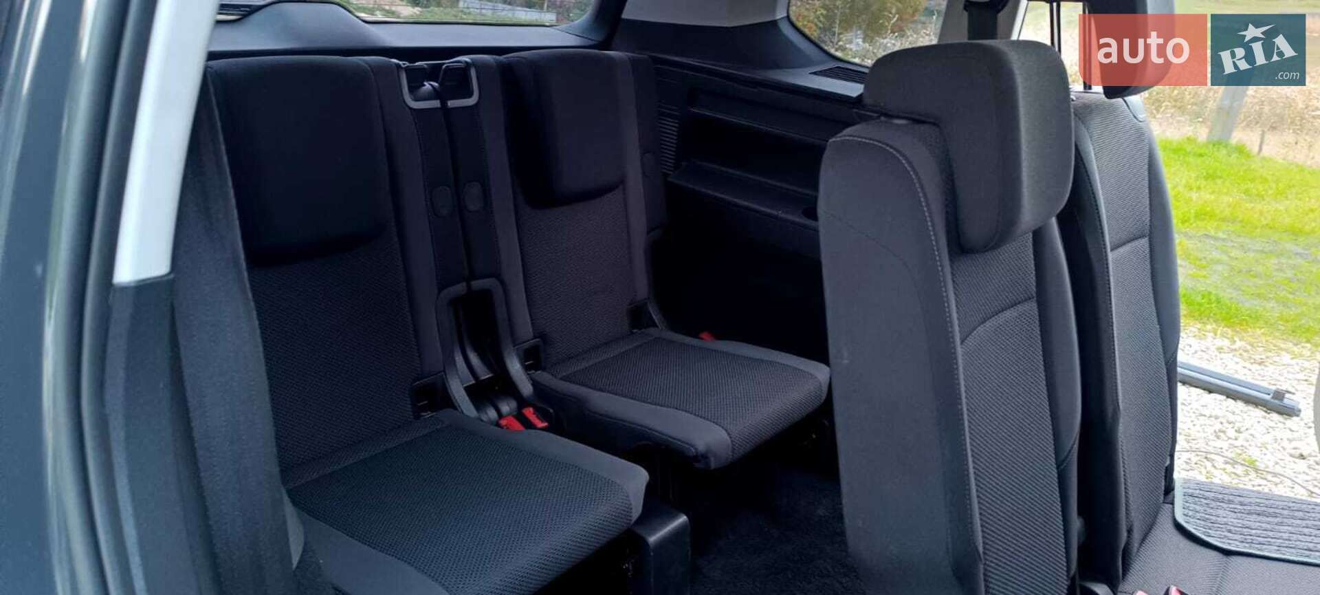 Volkswagen Touran 2015 VIN WVGZZZ1TZGW523288 фото оголошення 2 з 14