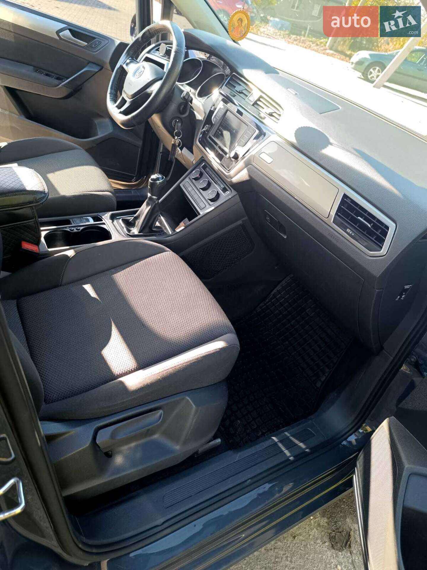 Volkswagen Touran 2015 VIN WVGZZZ1TZGW523288 фото оголошення 7 з 14