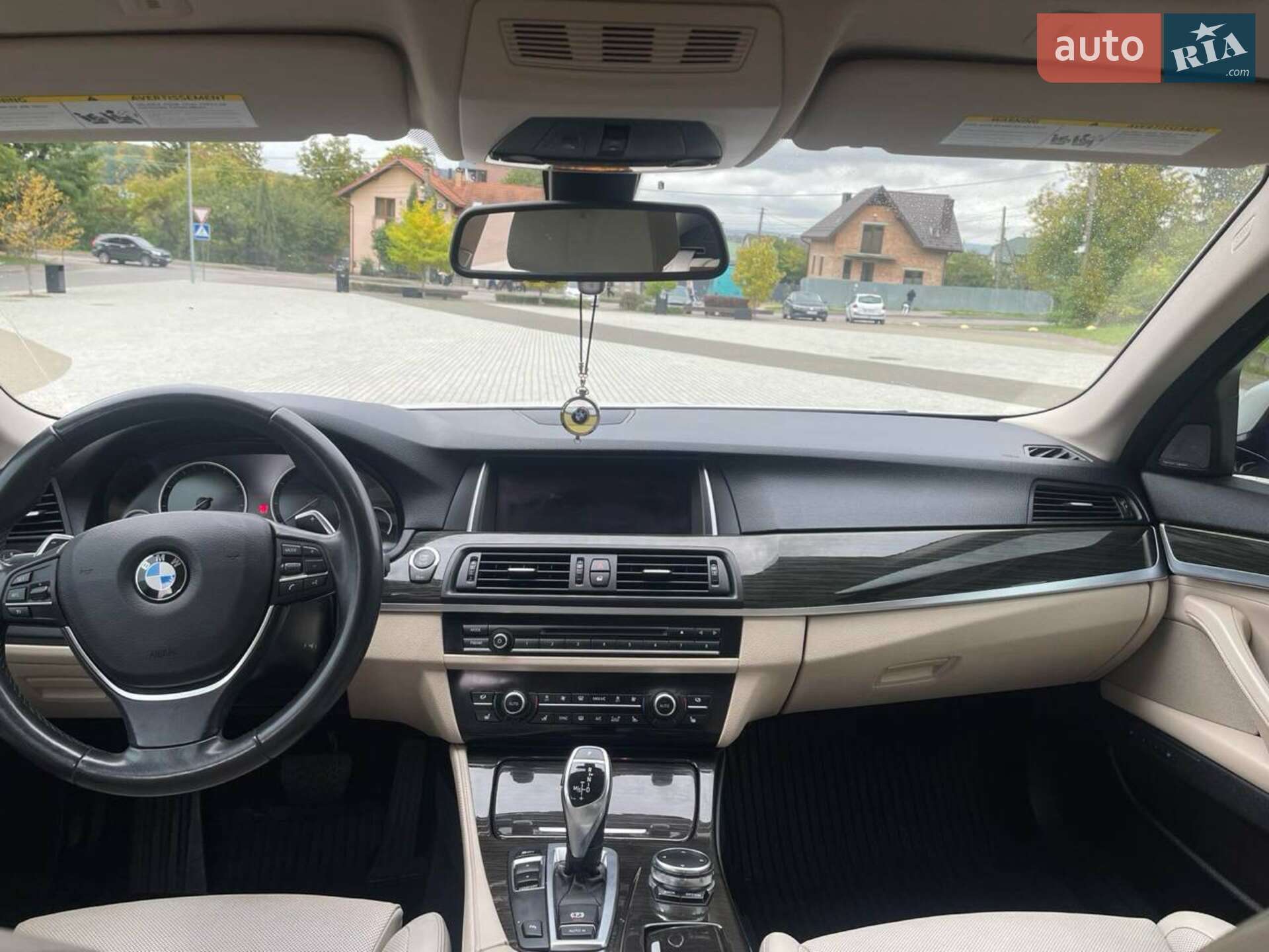 BMW 5 Series 2016 VIN WBA5B1C58GG134783 фото оголошення 13 з 17