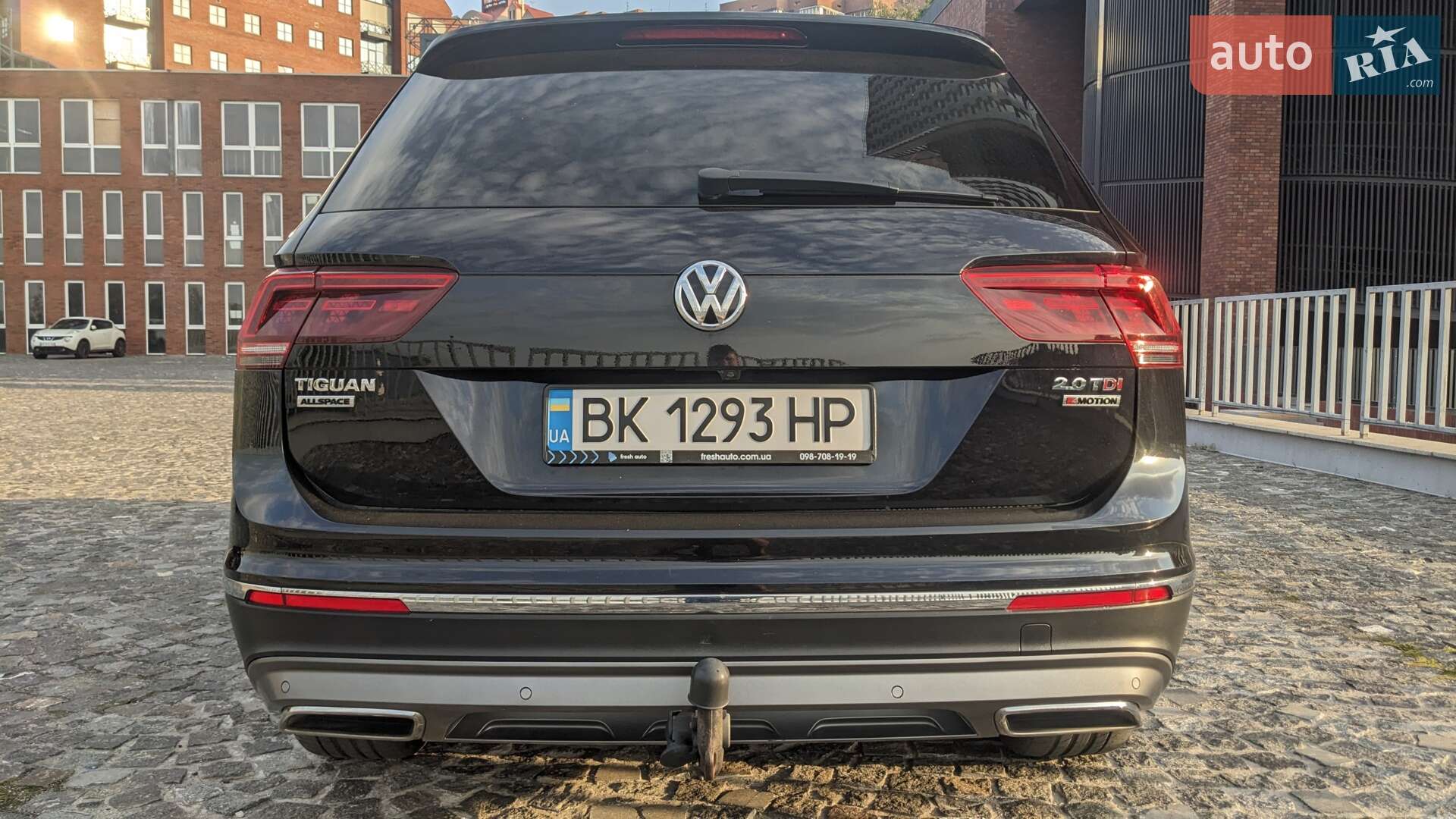 Volkswagen Tiguan 2018 VIN WVGZZZ5NZJM138560 фото оголошення 6 з 34